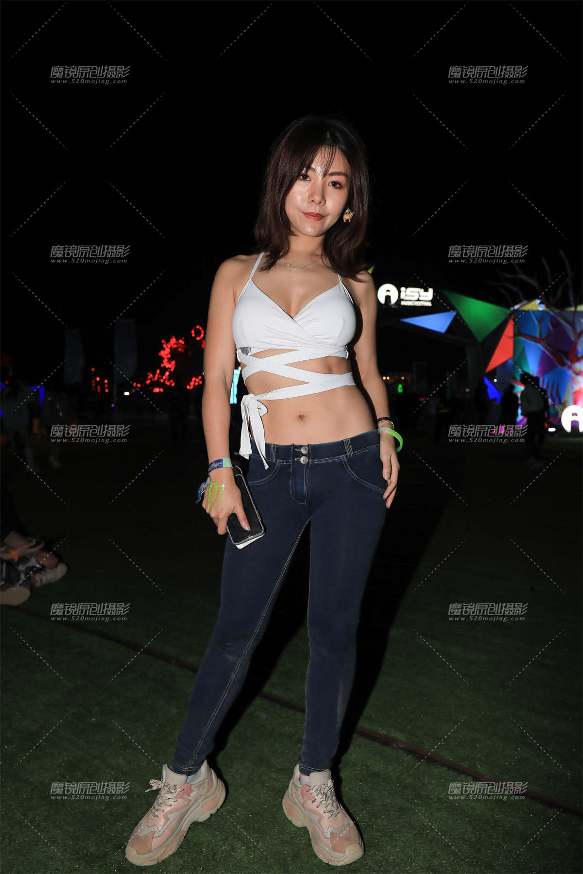 【凯恩赛贴】搭讪美臀裤-日更街拍