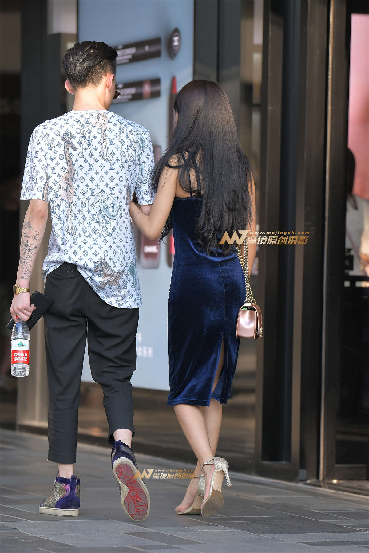 图片[2]-【红石赛帖】性感高跟少妇-日更街拍