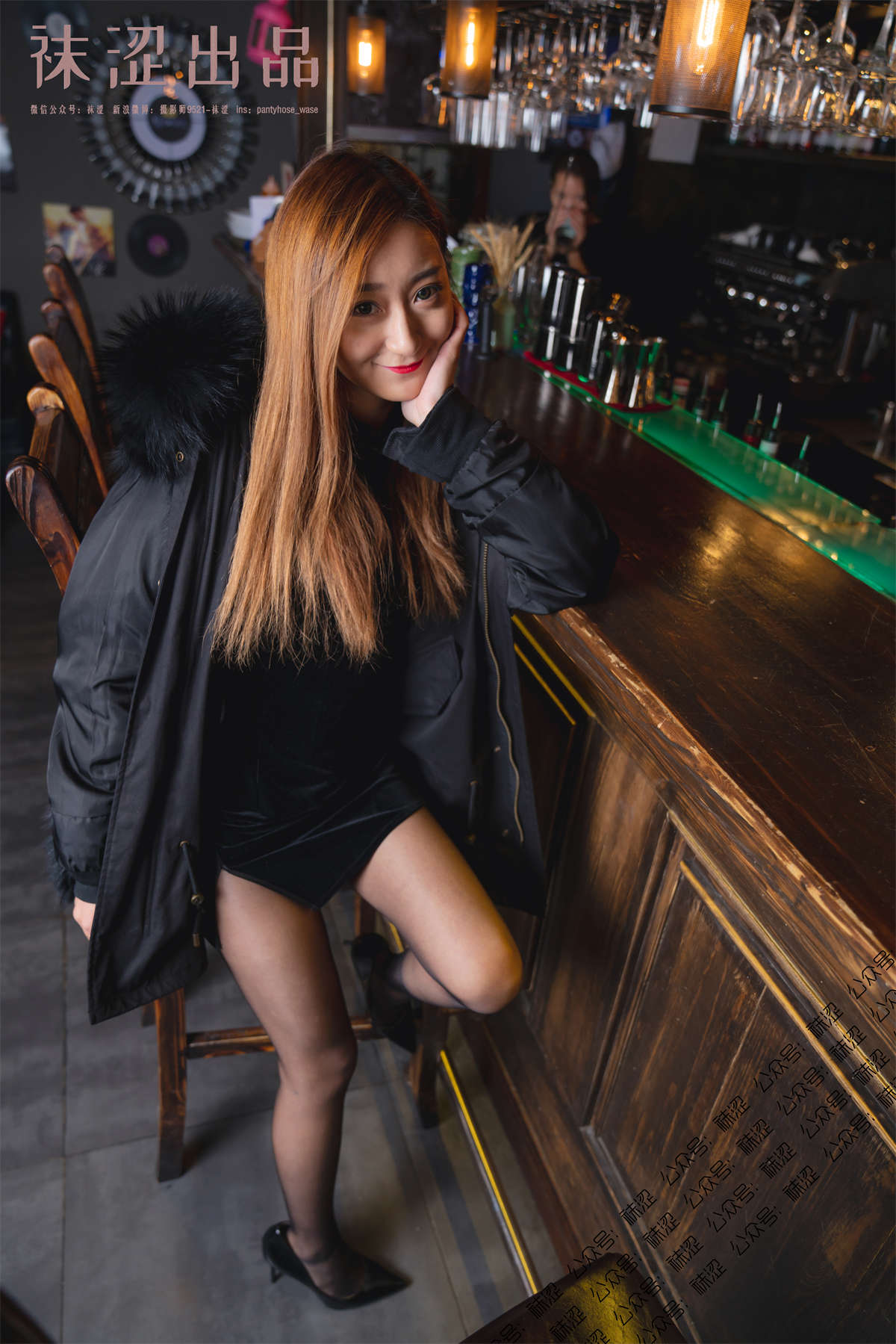 图片[2]-袜涩写真 VOL.054 刘哈哈黑丝小旗袍-日更街拍