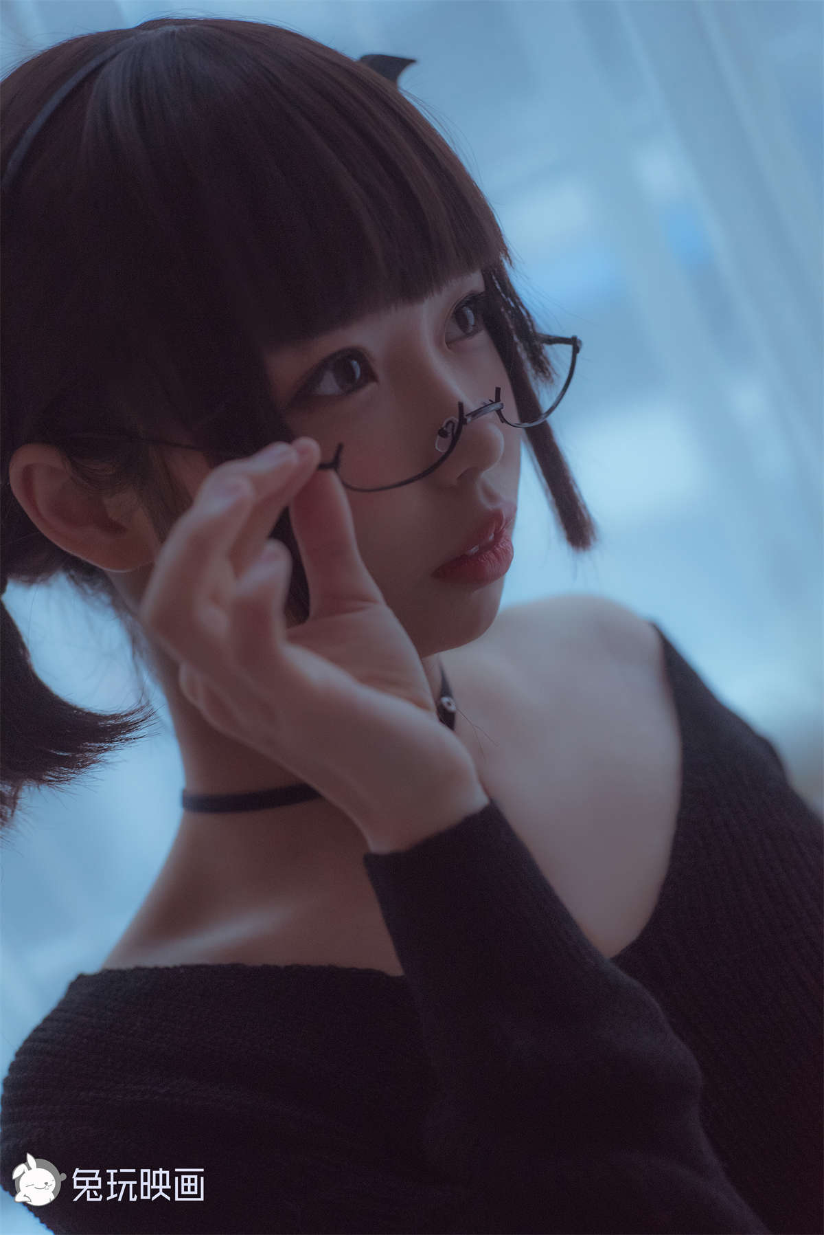 兔玩映画 B98.004 草莓与恶魔女孩-日更街拍