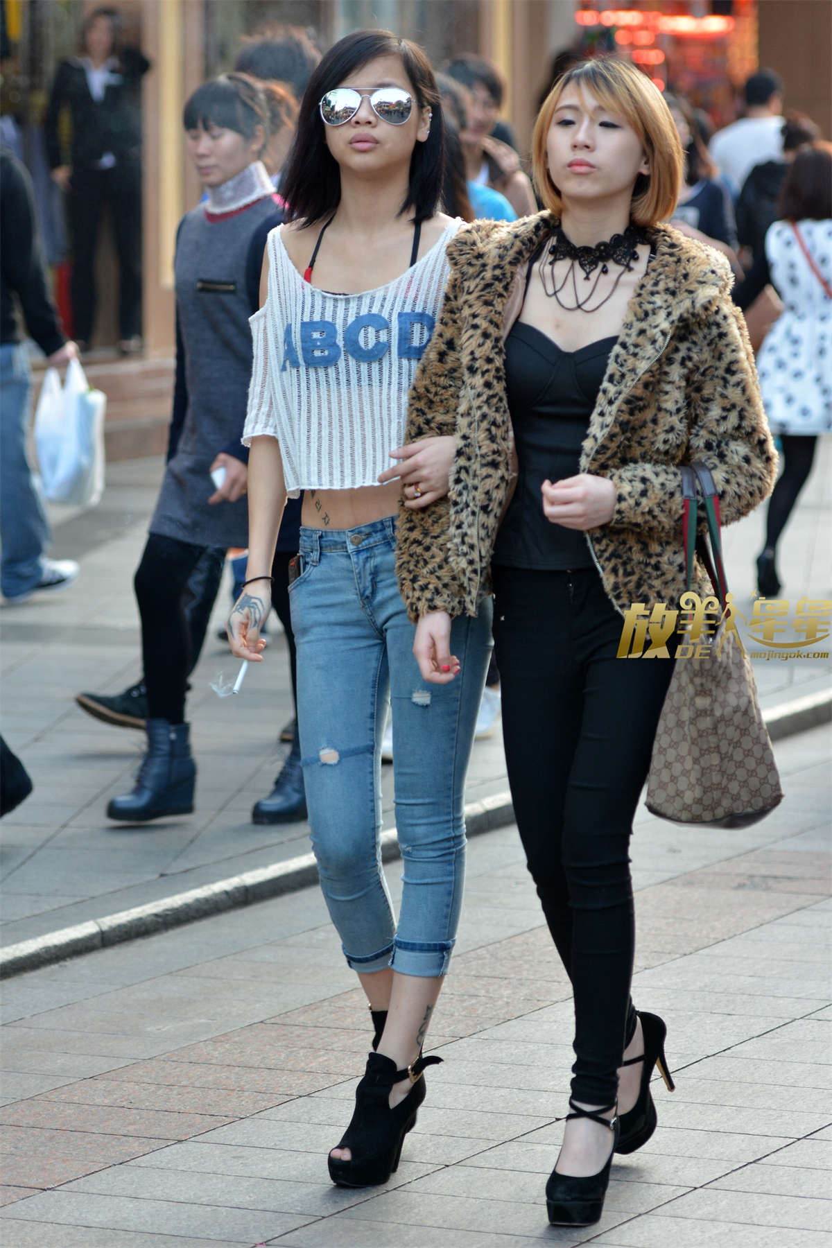 【放羊的星星】牛仔黑色细高【10P】-日更街拍