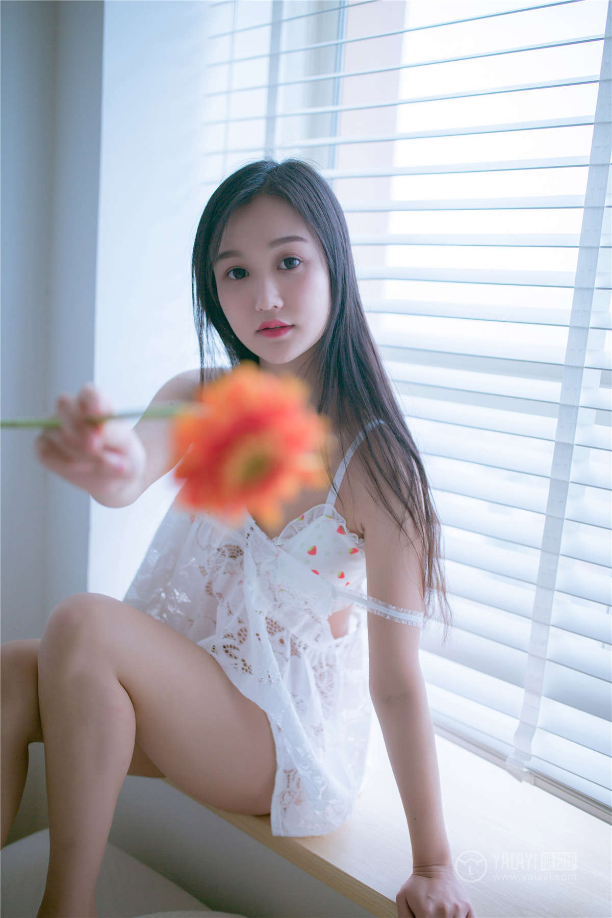 YALAYI雅拉伊 No.185 你是我手里那束花 仙女不会灰-日更街拍