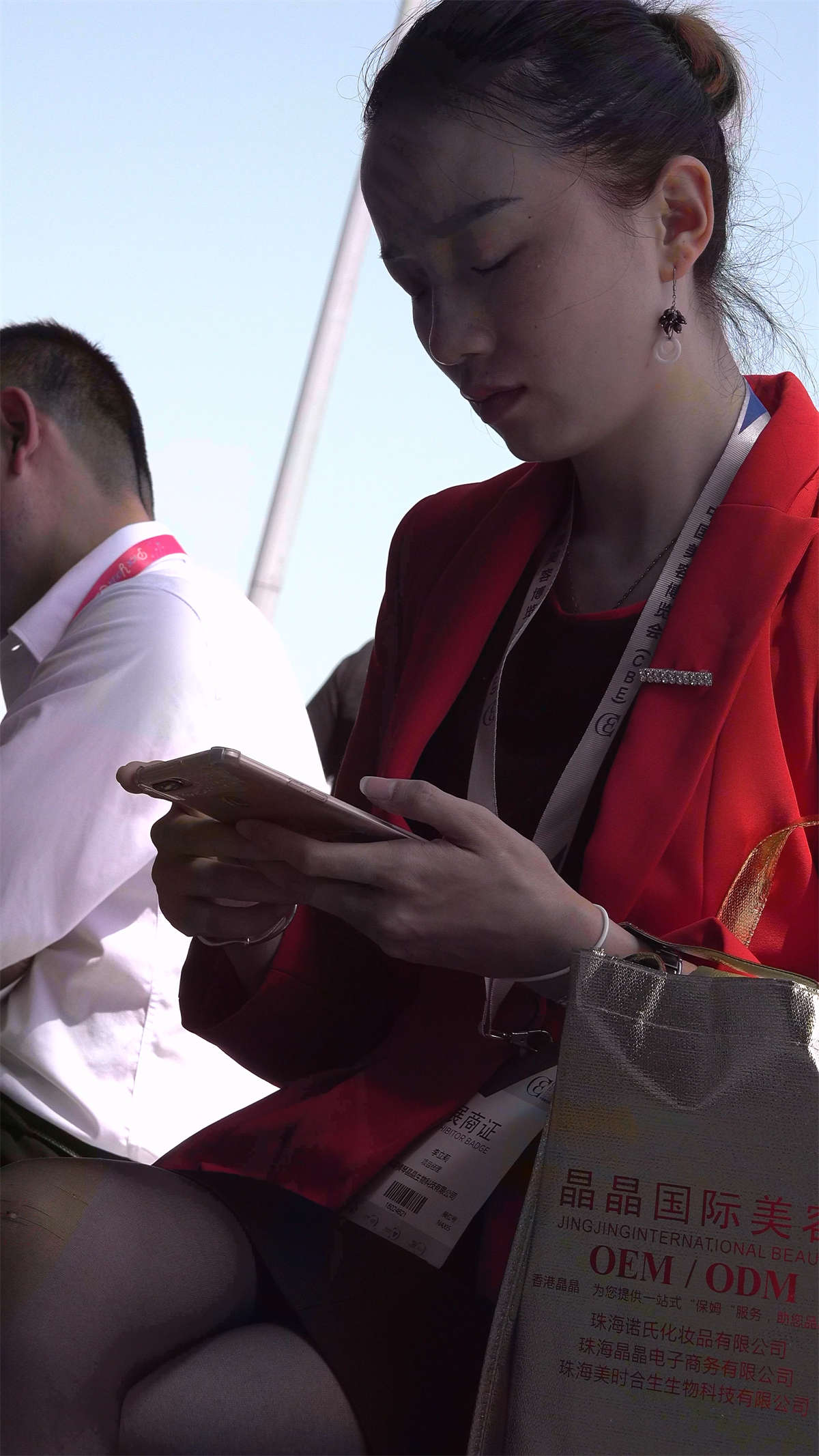 图片[2]-红衣黑丝袜-日更街拍