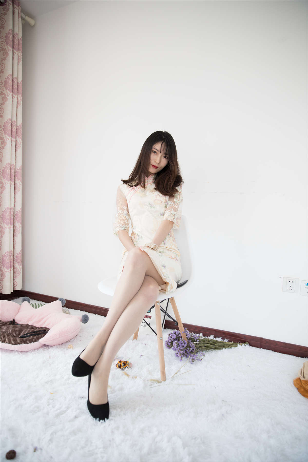 物恋传媒386期：猫耳-旗袍剧情版-日更街拍