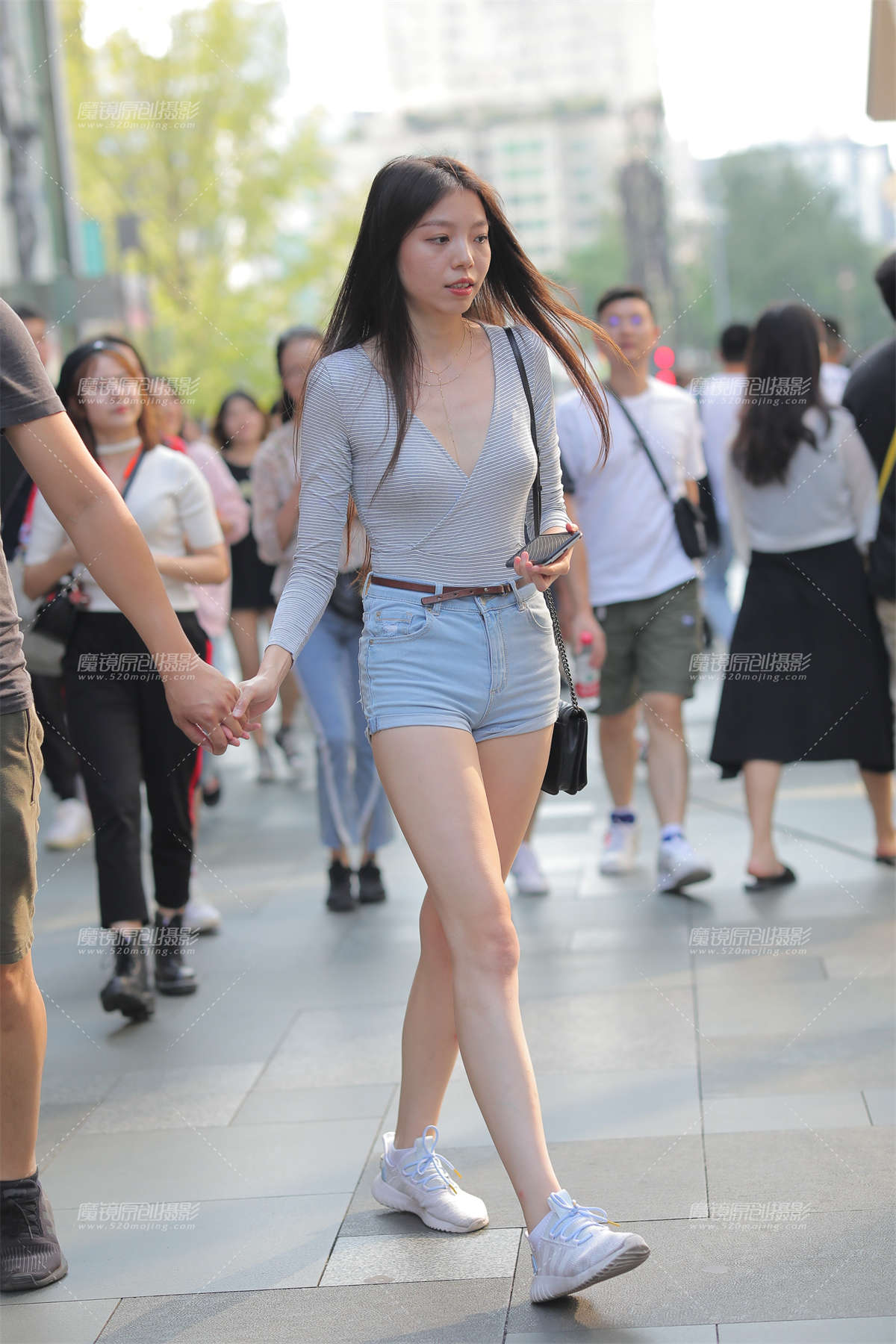 【凯恩赛贴】大长腿热裤-日更街拍