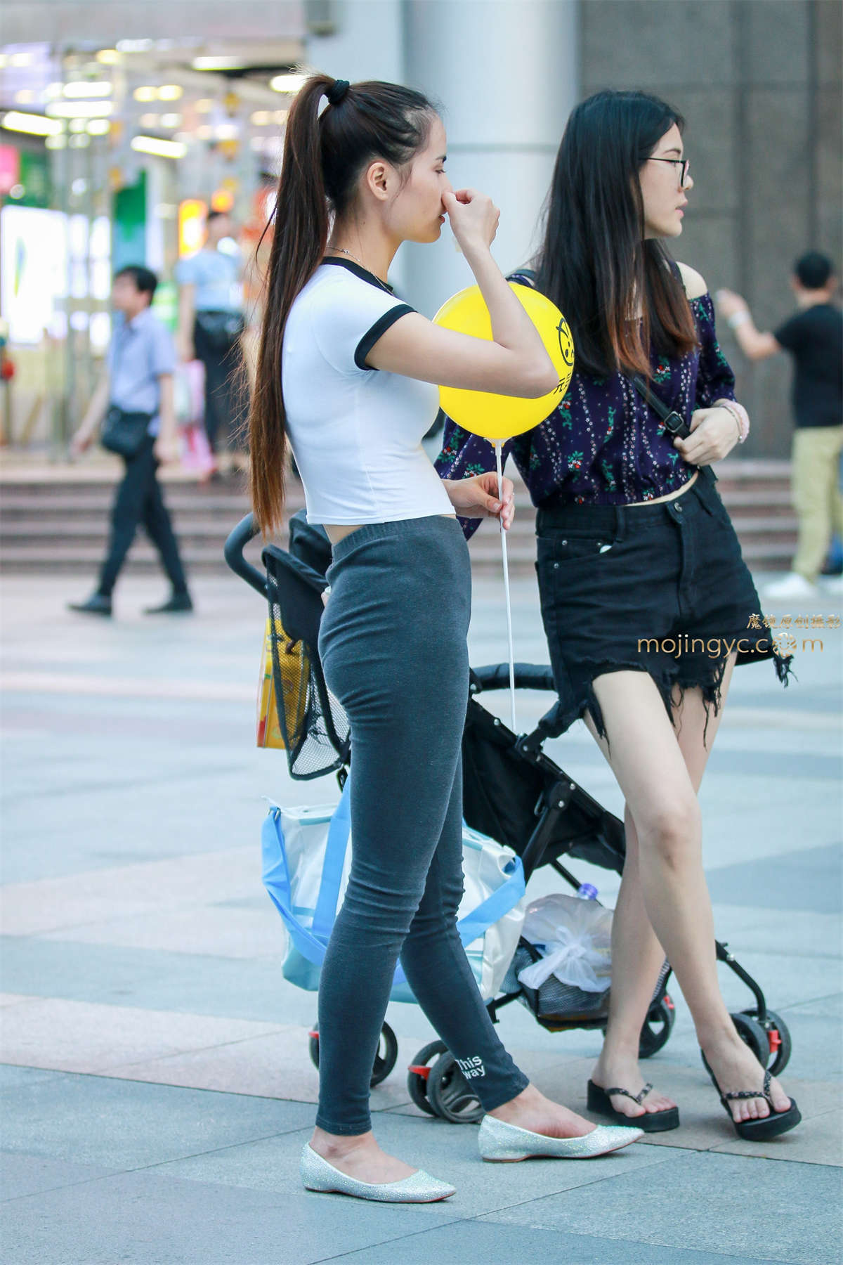 图片[2]-带小孩的妈妈-日更街拍