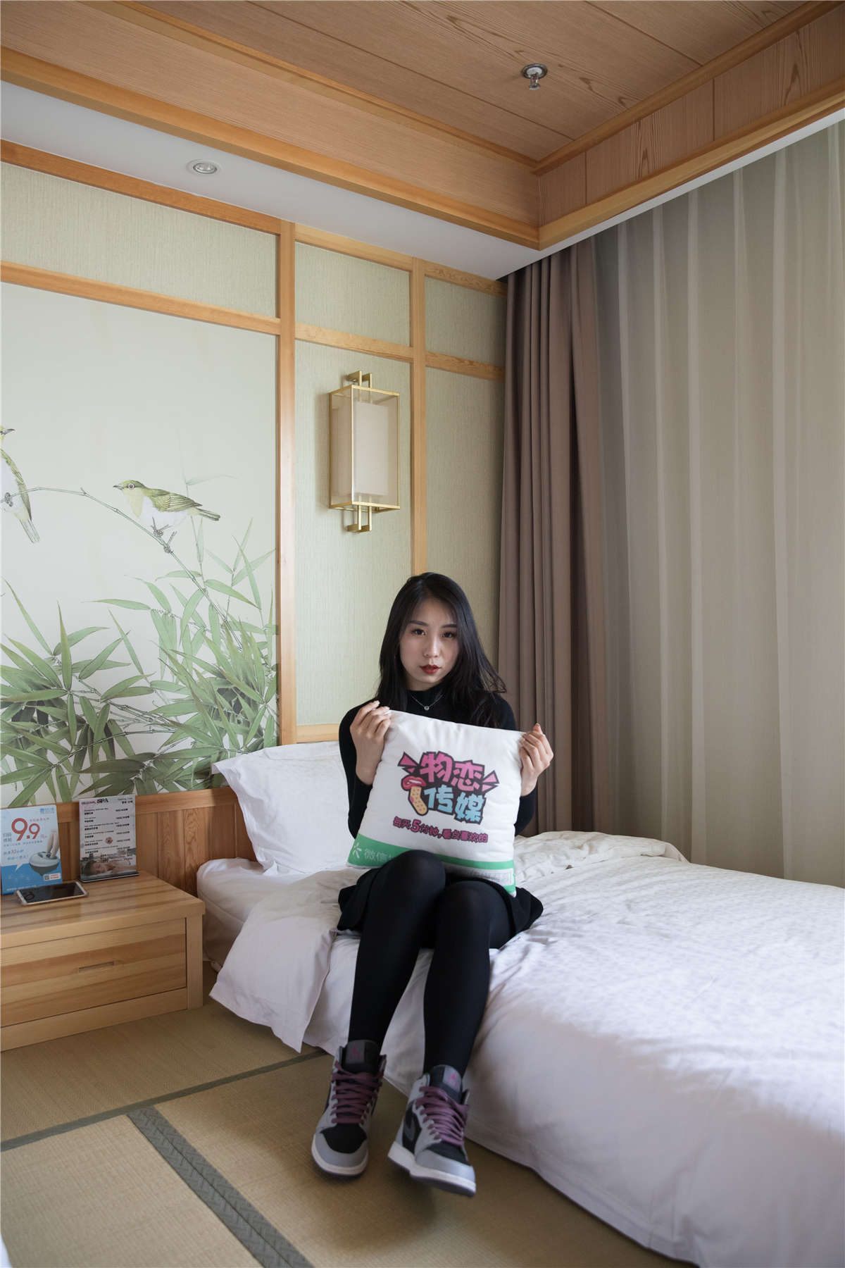 图片[2]-物恋传媒No.149期：璐璐-舞蹈系女生的AJ与厚黑丝-日更街拍