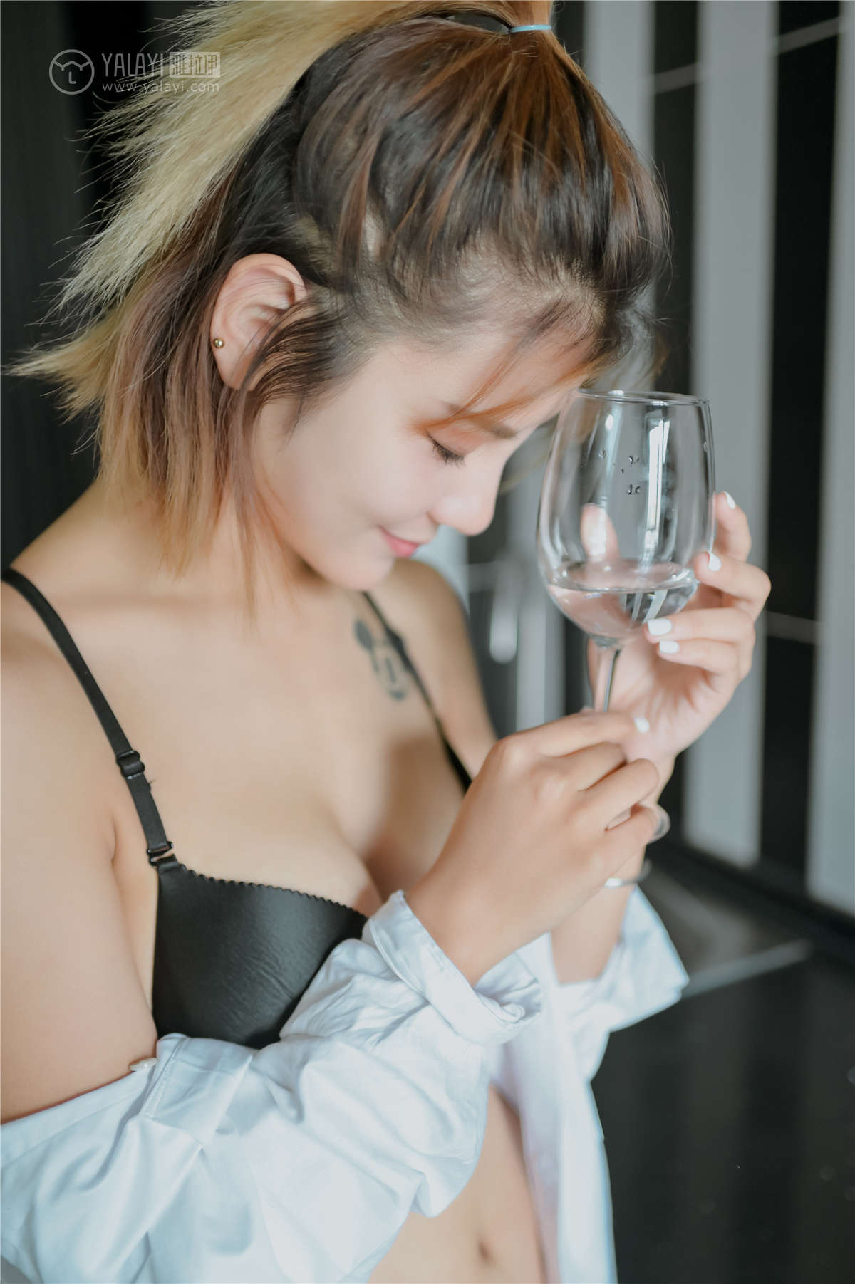 图片[2]-YALAYI雅拉伊 No.351 黑夜女神 米奇-日更街拍