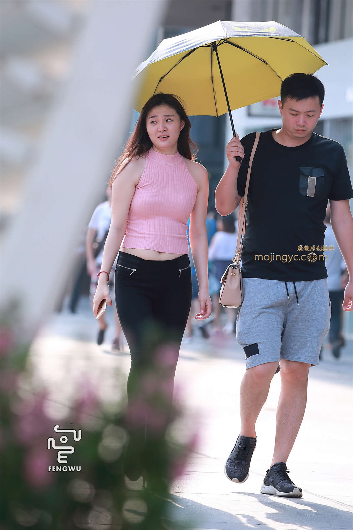 紧身裤，漏脐装，高跟-日更街拍