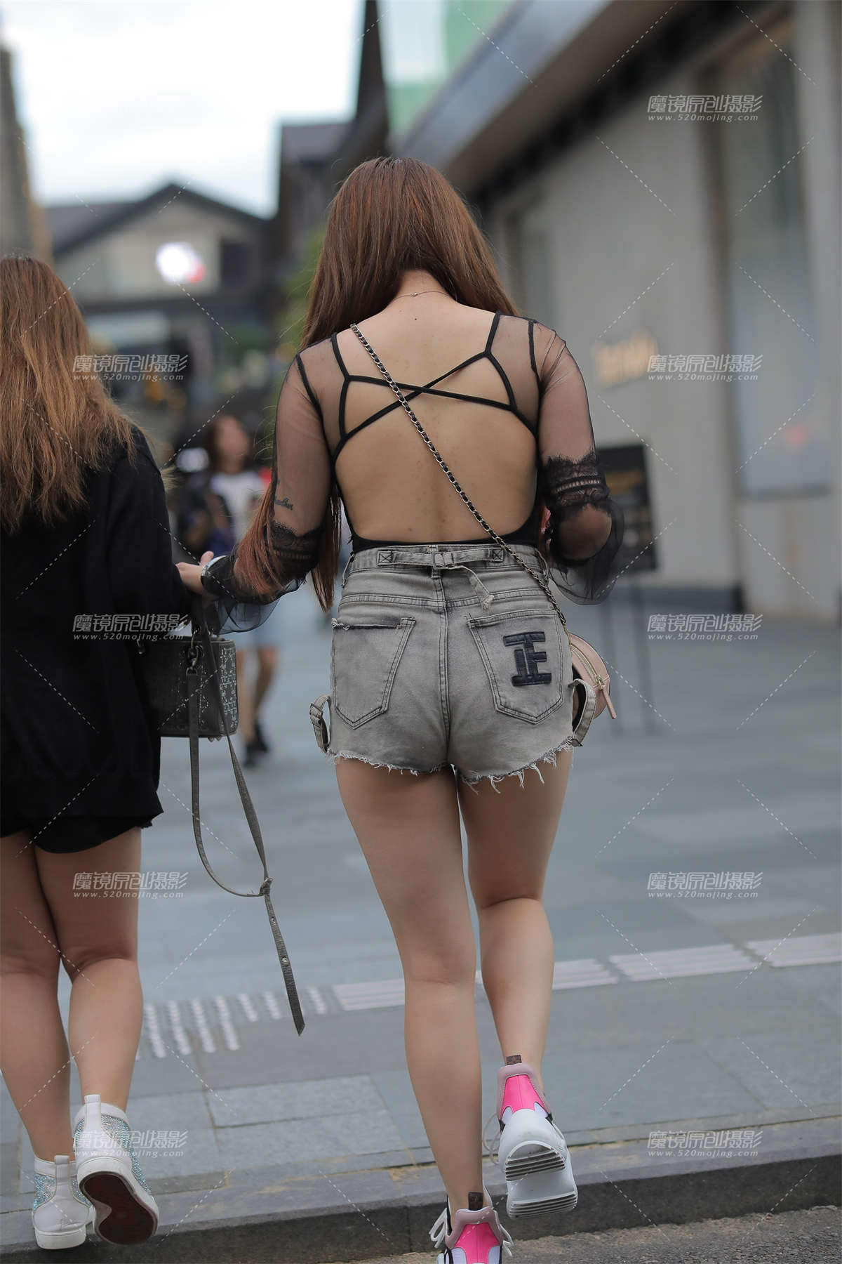 图片[2]-【凯恩赛贴】肥美可人的美眉-日更街拍