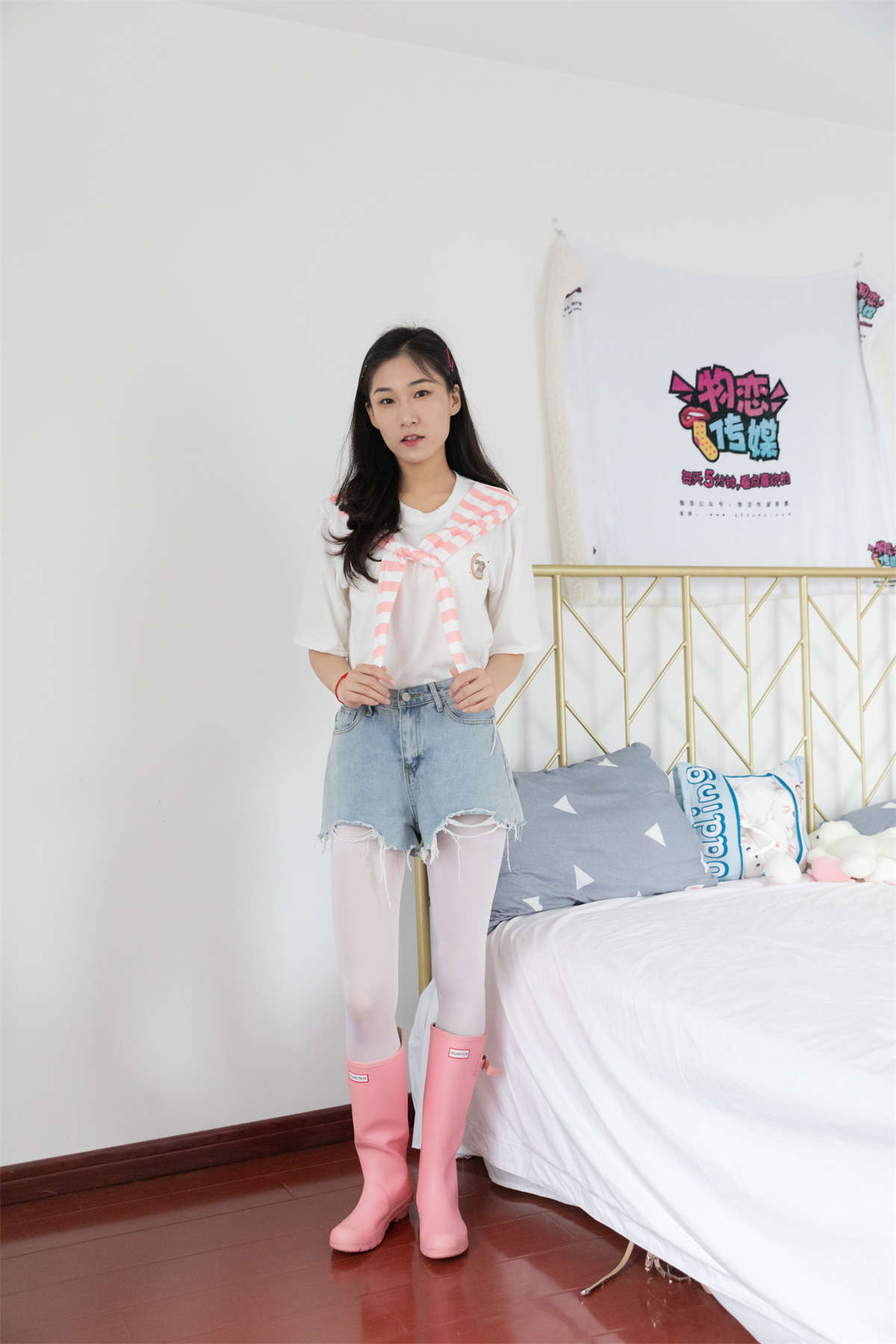 图片[2]-物恋传媒 NO.848 小远-浮花掠流年-日更街拍