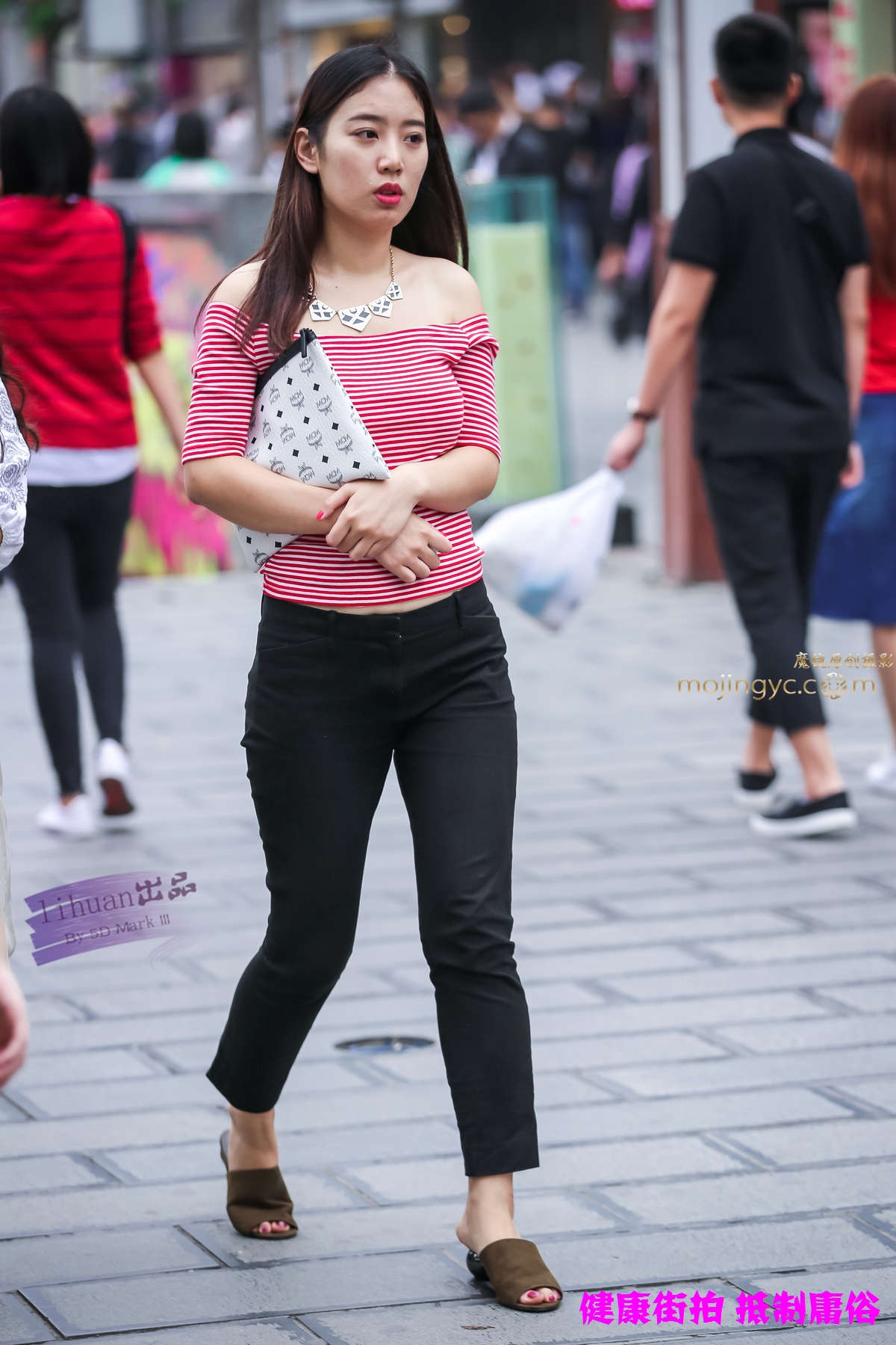 李欢原创-黑裤，超丰腴（17P）-日更街拍