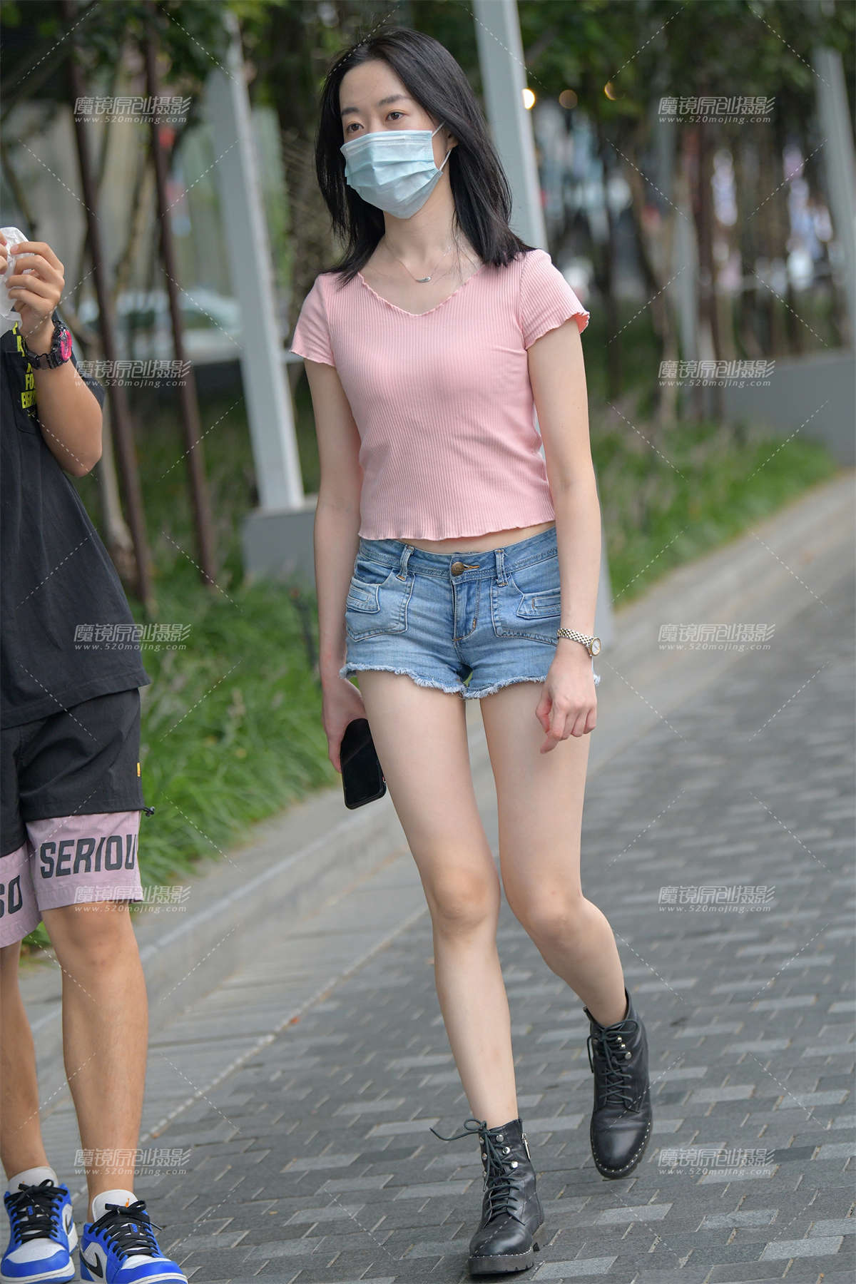 可爱邻家小妹-日更街拍