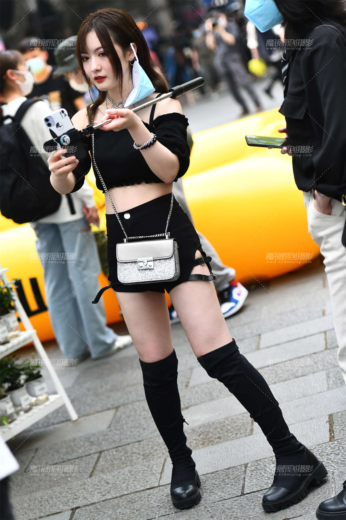 【咔喳赛帖】直播小妹-日更街拍