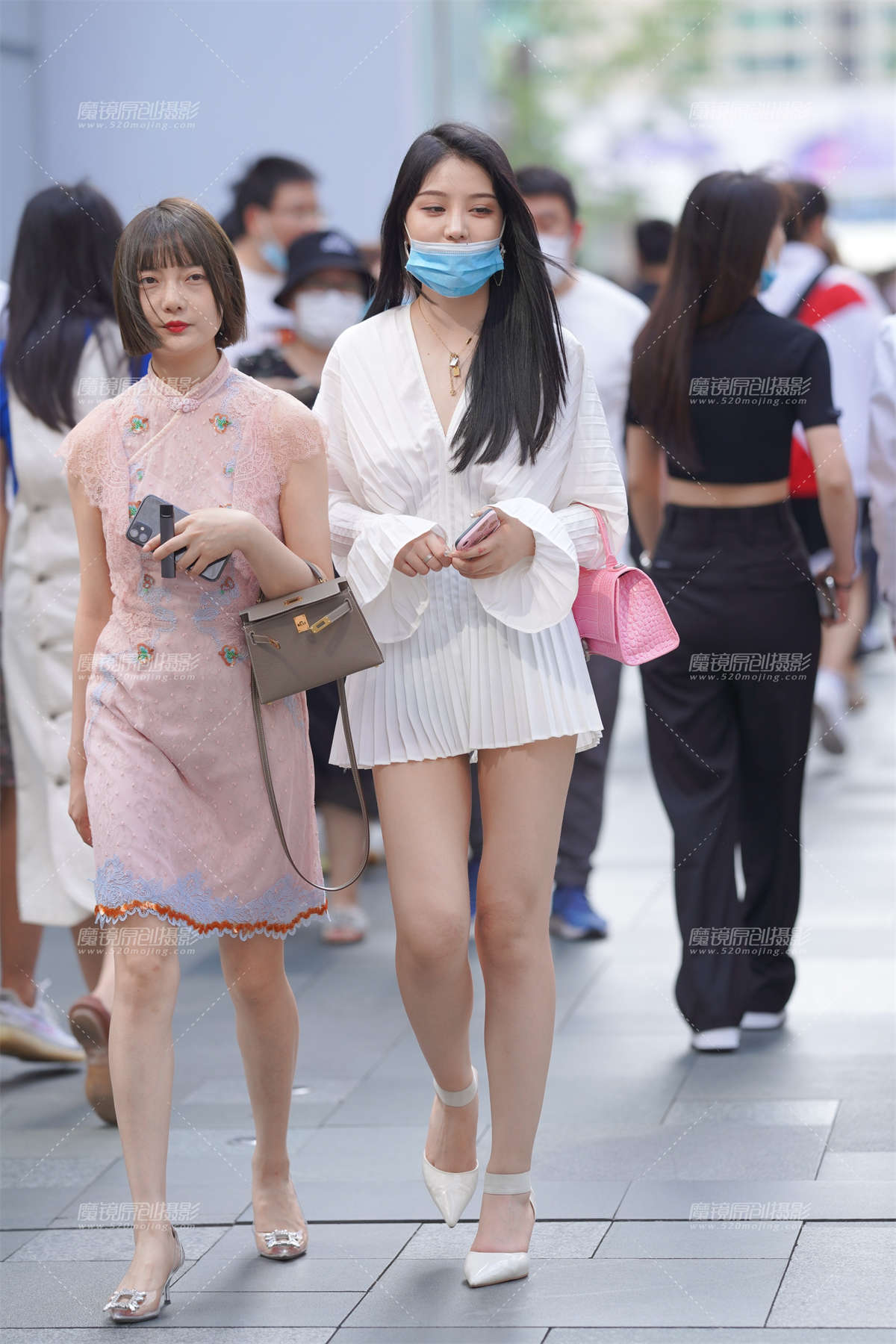 长腿美眉-日更街拍