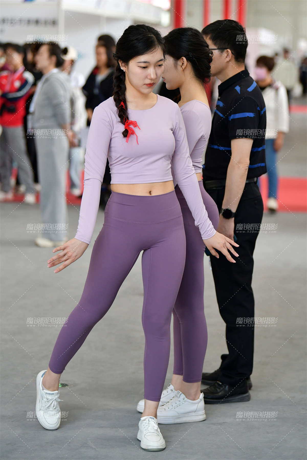 图片[2]-★双姊妹紧身美女-日更街拍