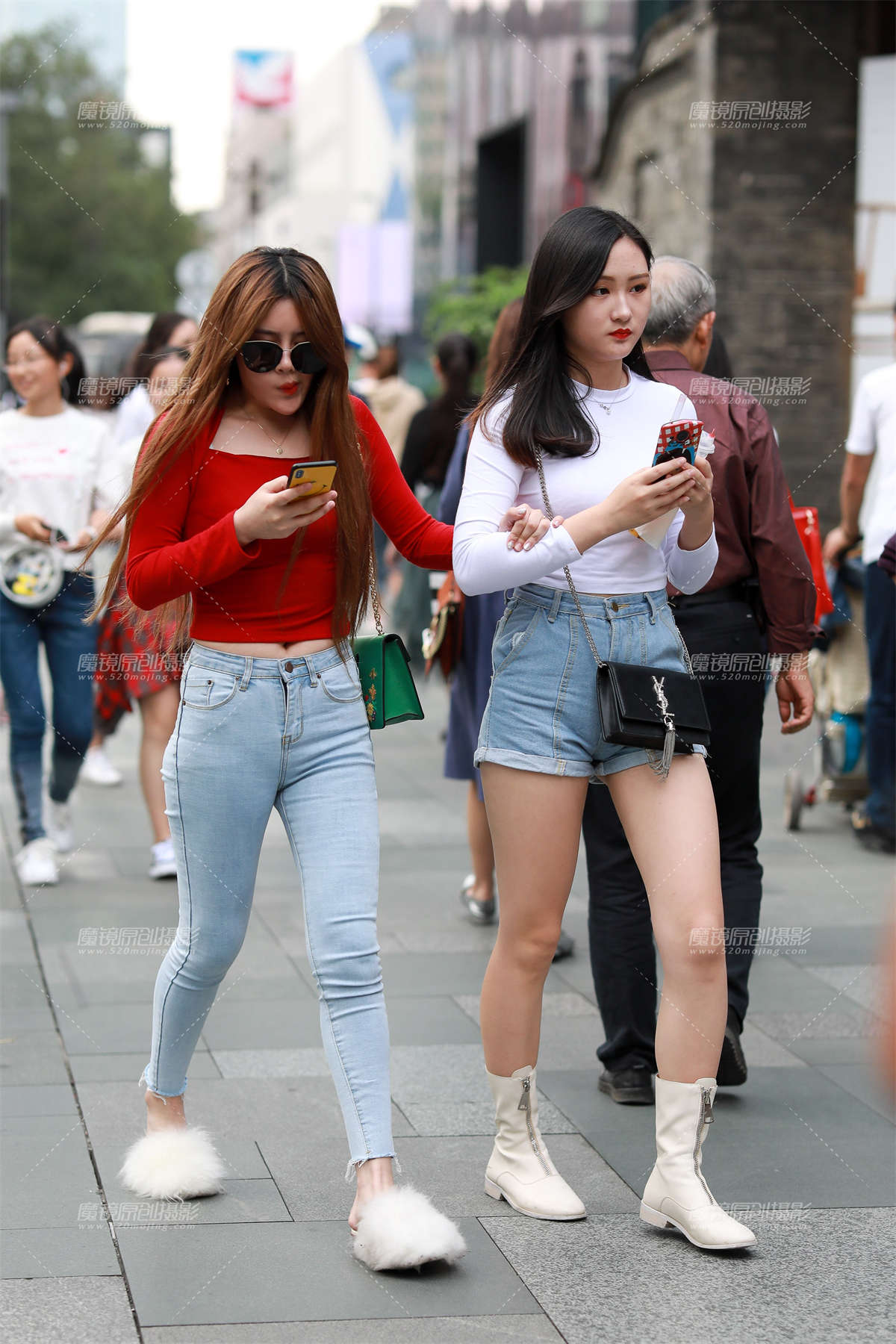 紧牛小妹-日更街拍
