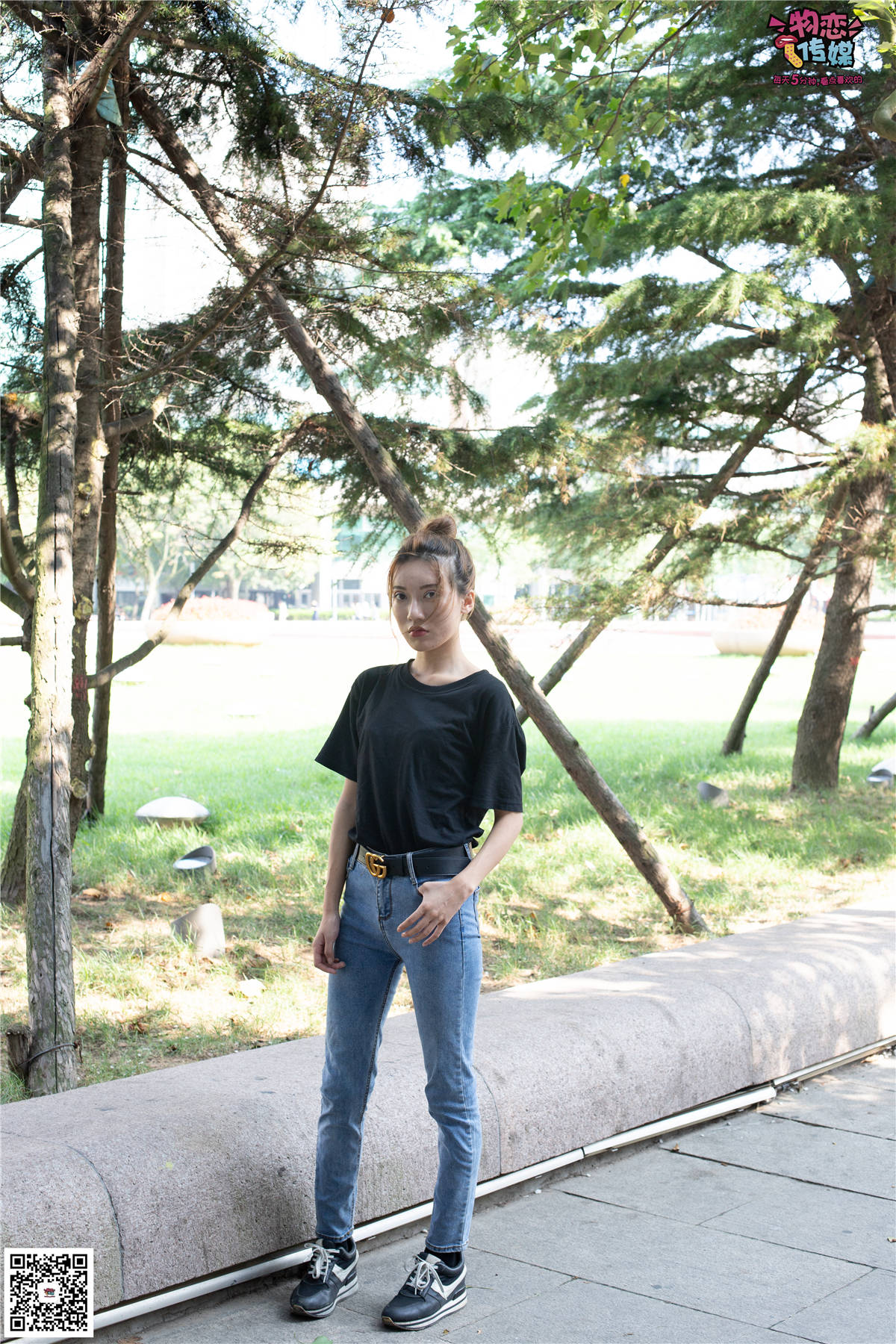 图片[2]-物恋传媒No.047期：雨含-极限的骨感美-日更街拍