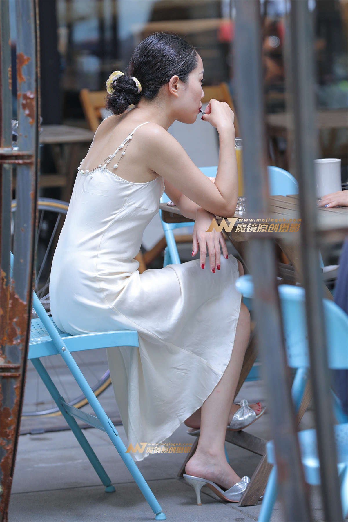 【视觉冲击赛帖】夏日清凉-性感小草莓少妇插图1