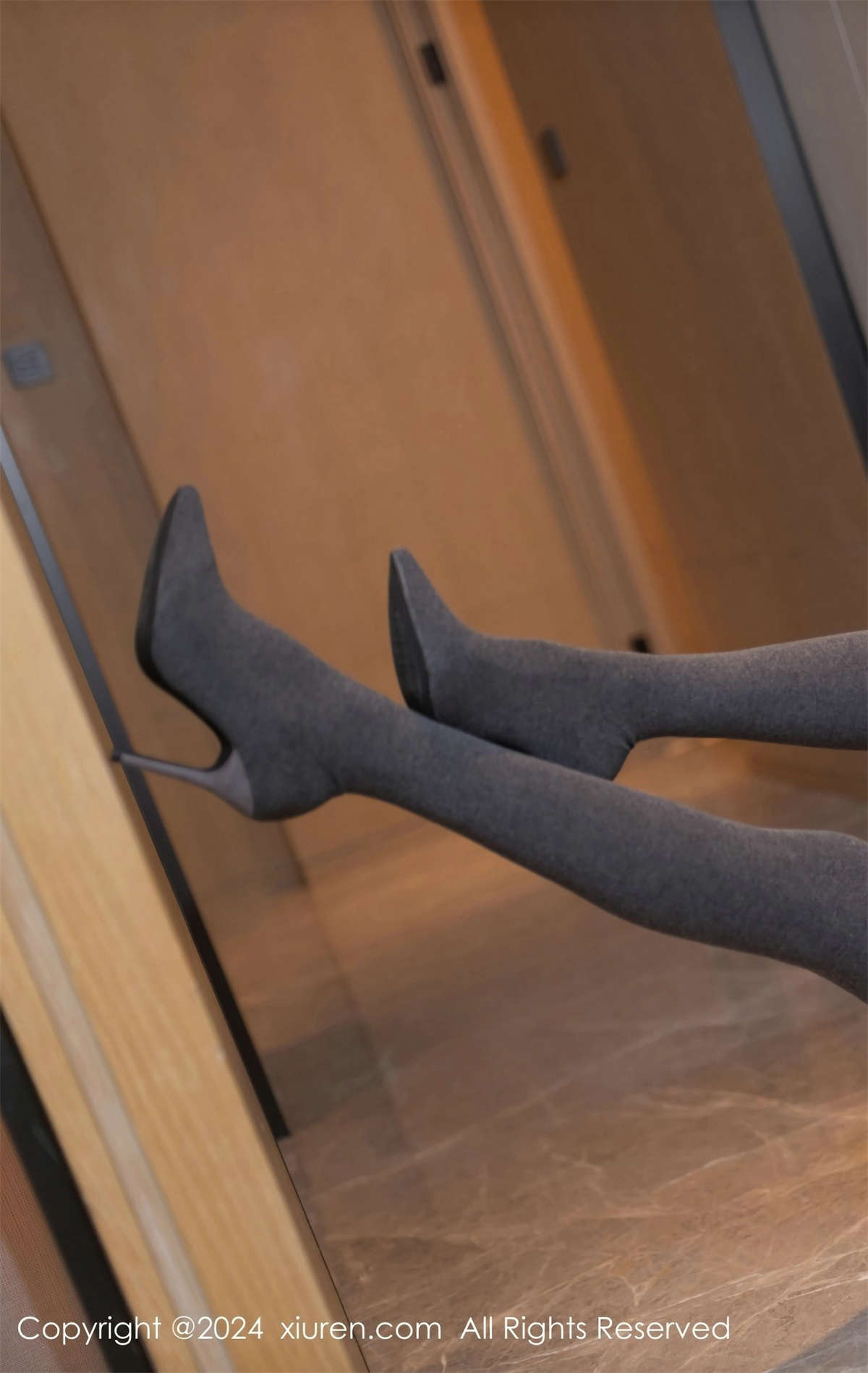 图片[2]-Xiuren秀人网 2024.02.01 No.8050 陆萱萱-日更街拍