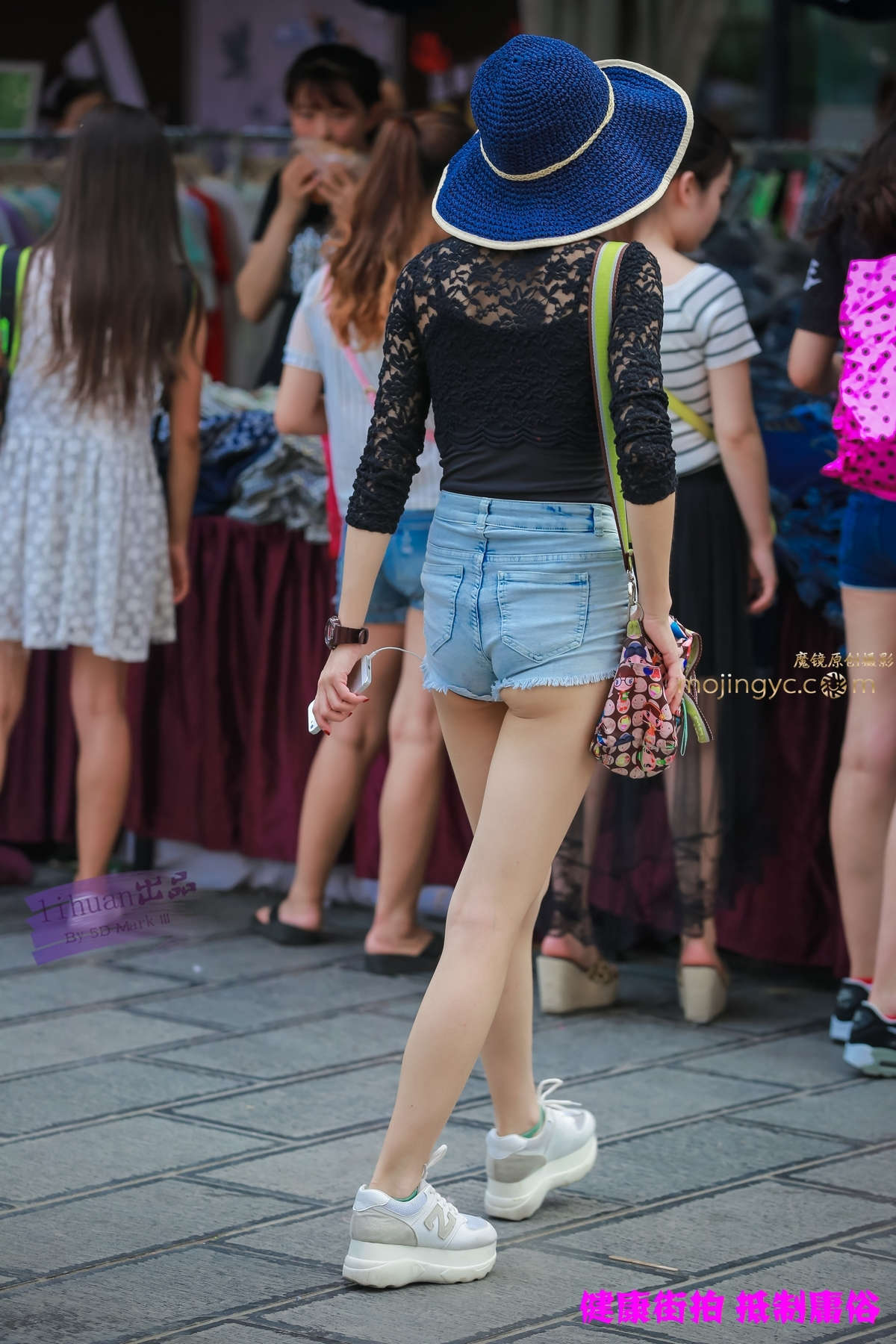 李欢原创-短裤，美腿（17P）-日更街拍