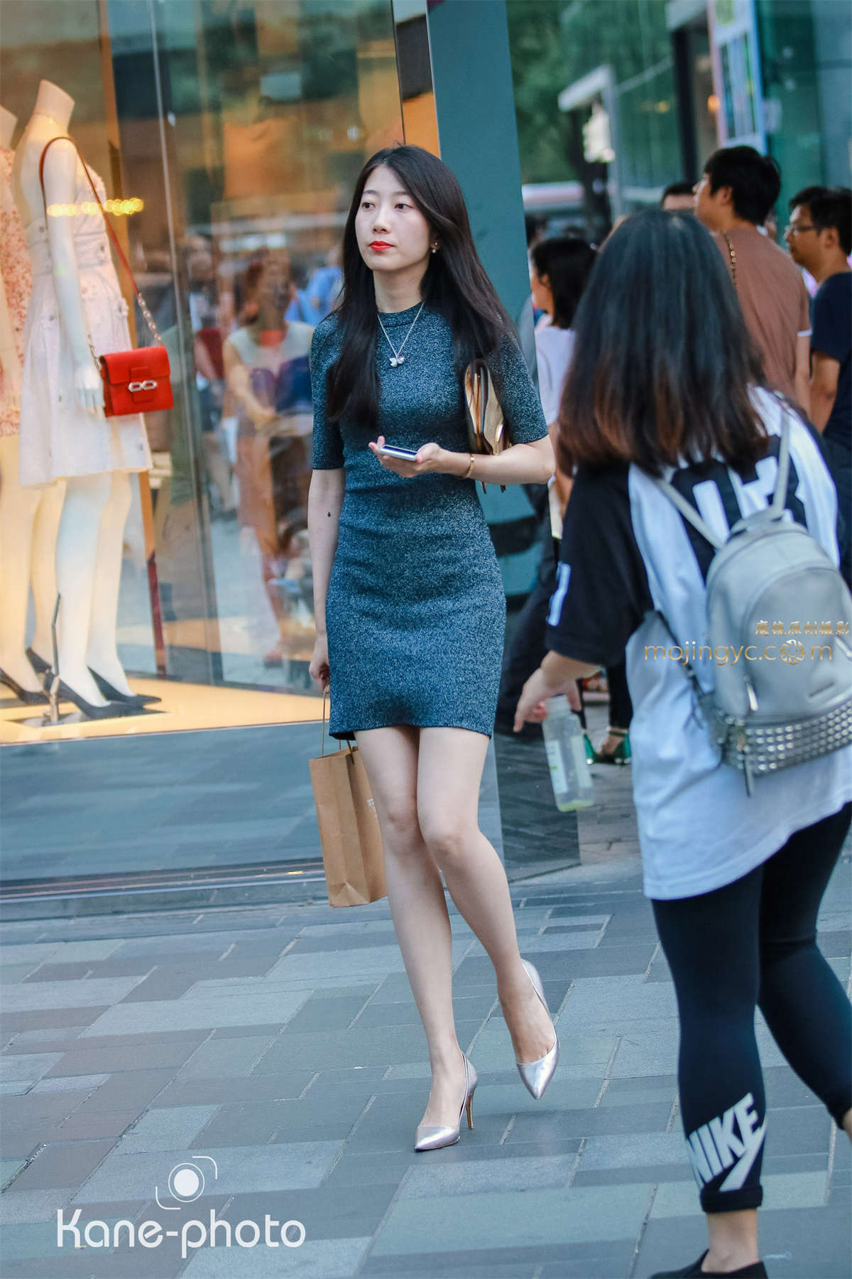 高挑气质长裙-日更街拍