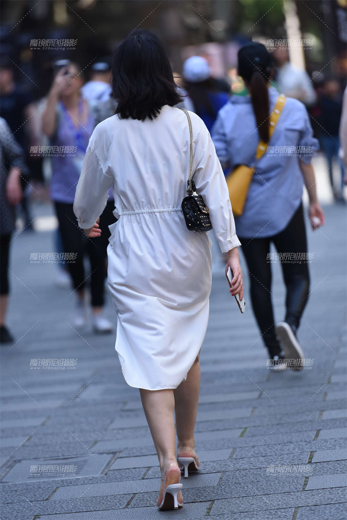 图片[2]-【咔喳赛帖】白色飘逸长裙-日更街拍