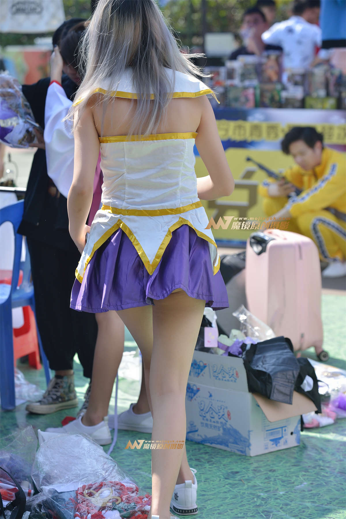 图片[2]-素颜银发美少女街拍-日更街拍