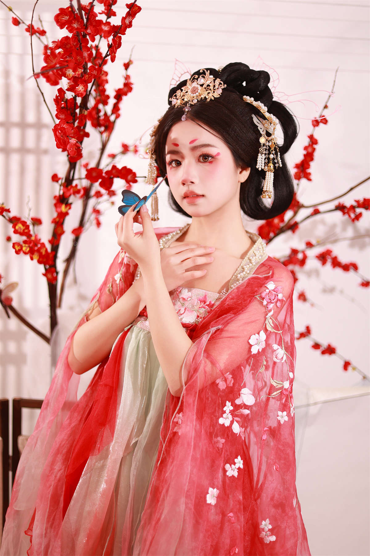 YITUYU艺图语 2024.06.17 红梅舞 小杜同学插图1