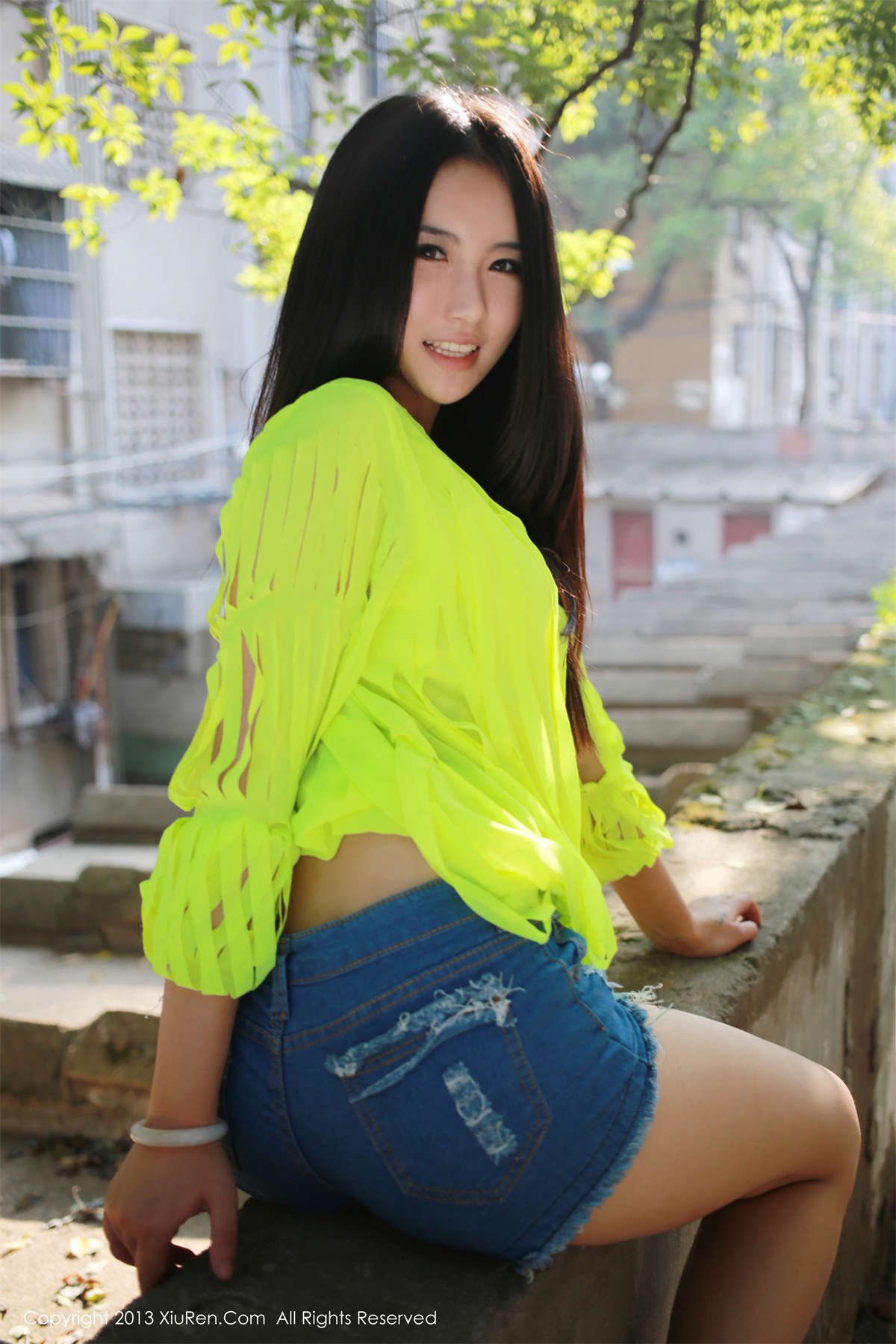 图片[2]-Xiuren秀人网 2013.09.24 NO.017 MOON嘉依-日更街拍