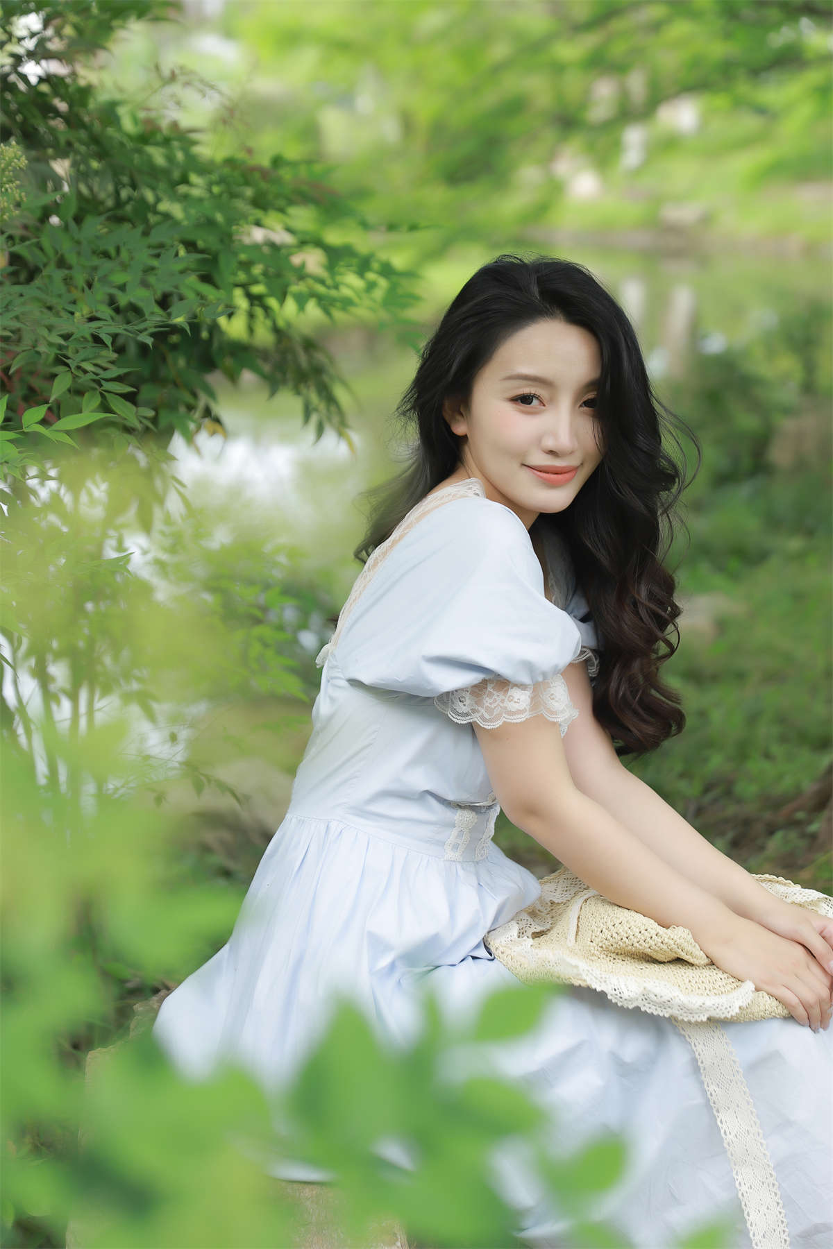 YITUYU艺图语 2024.06.17 树影沁阳 婧仔jinns-日更街拍