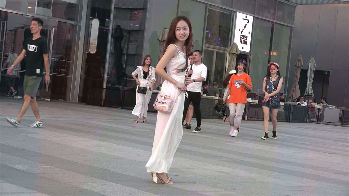 图片[2]-气质高跟美足 （二）-日更街拍