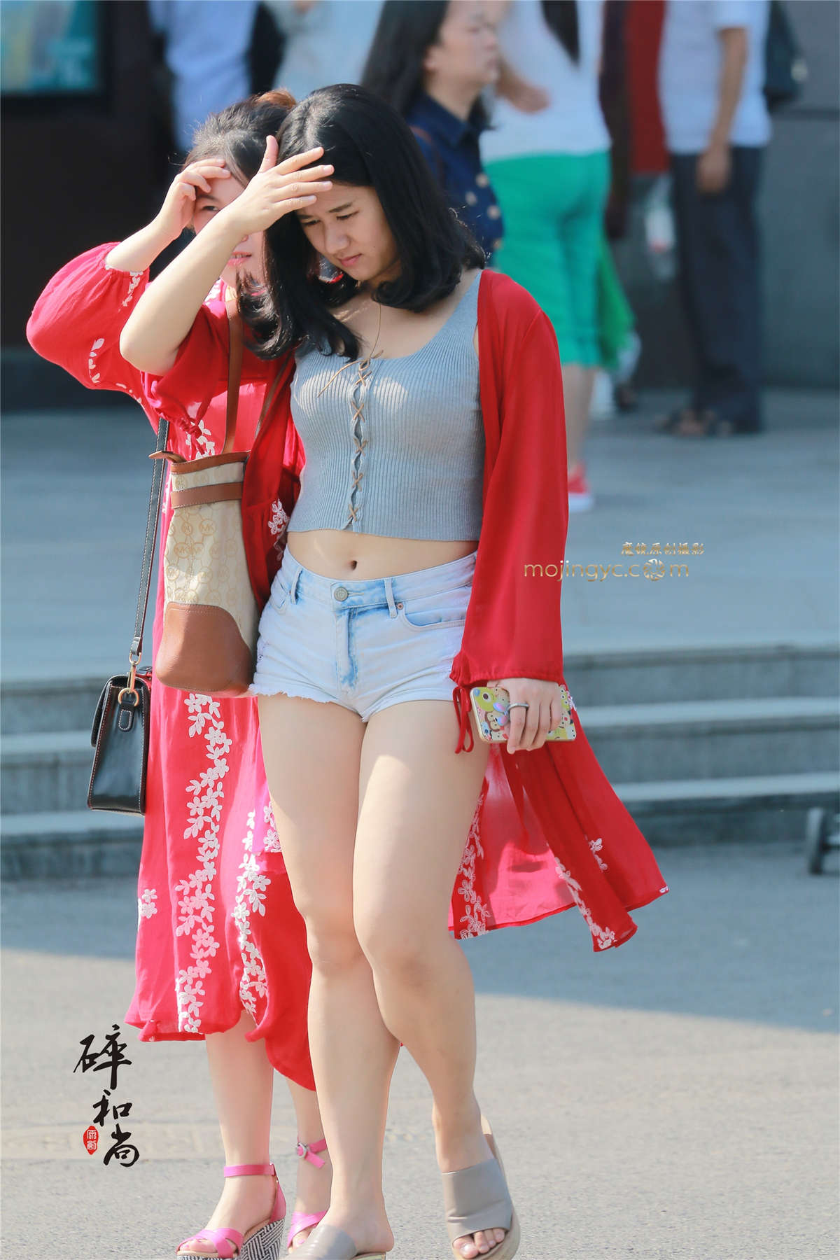 露腰长腿其实是月牙热裤（30P）-日更街拍