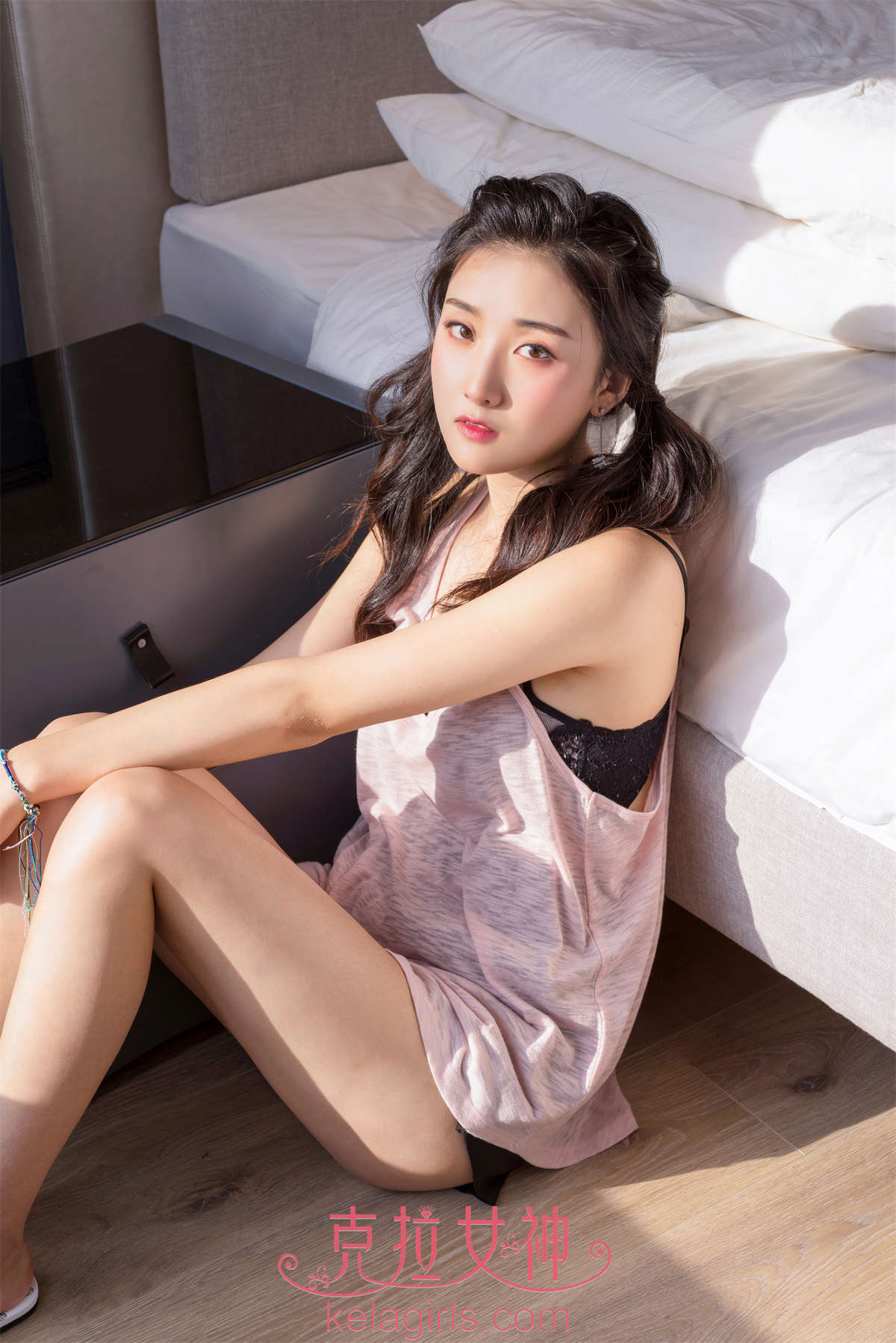 Kelagirls克拉女神 2018.07.12《风和日丽》馨馨-日更街拍