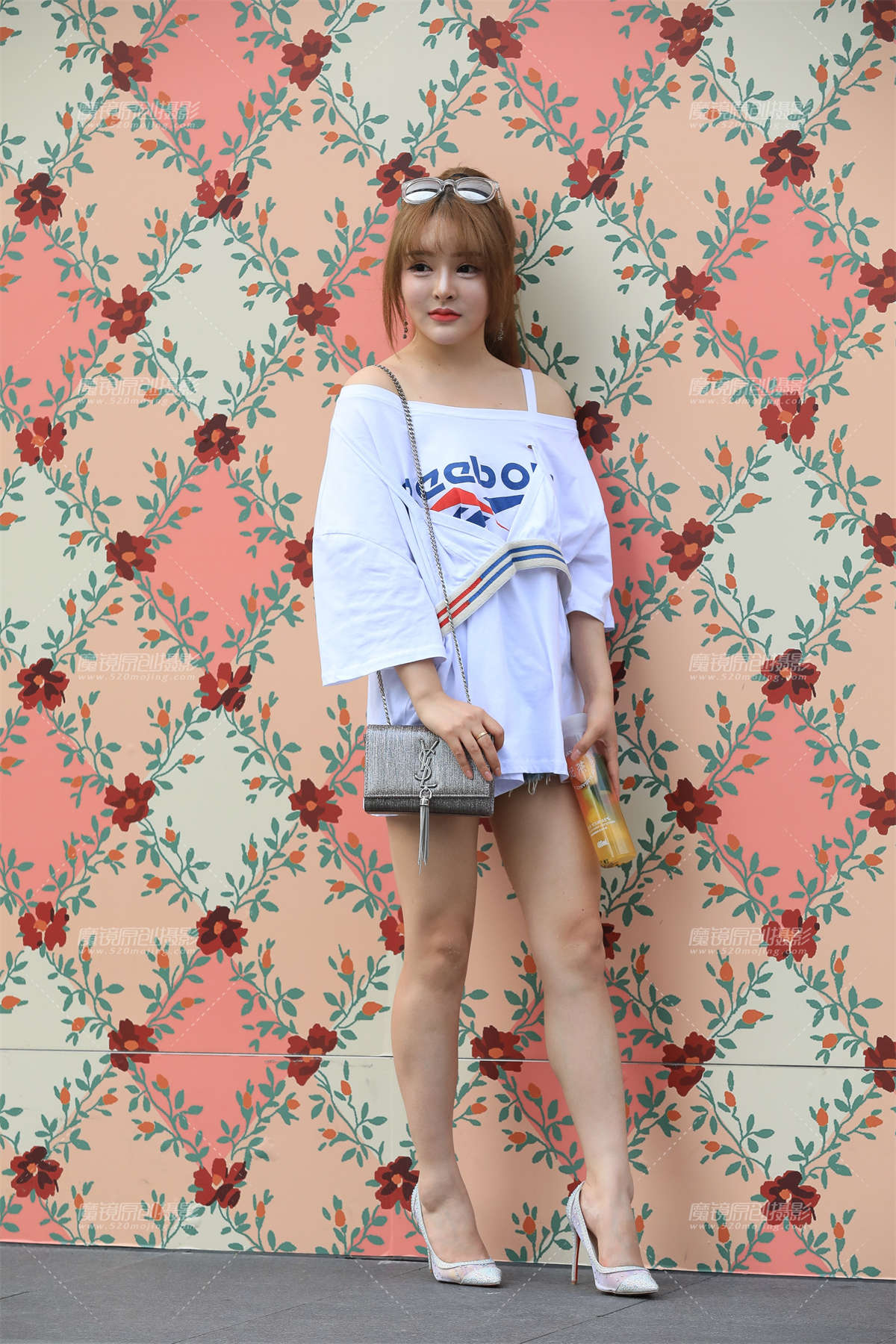 美腿女孩-日更街拍