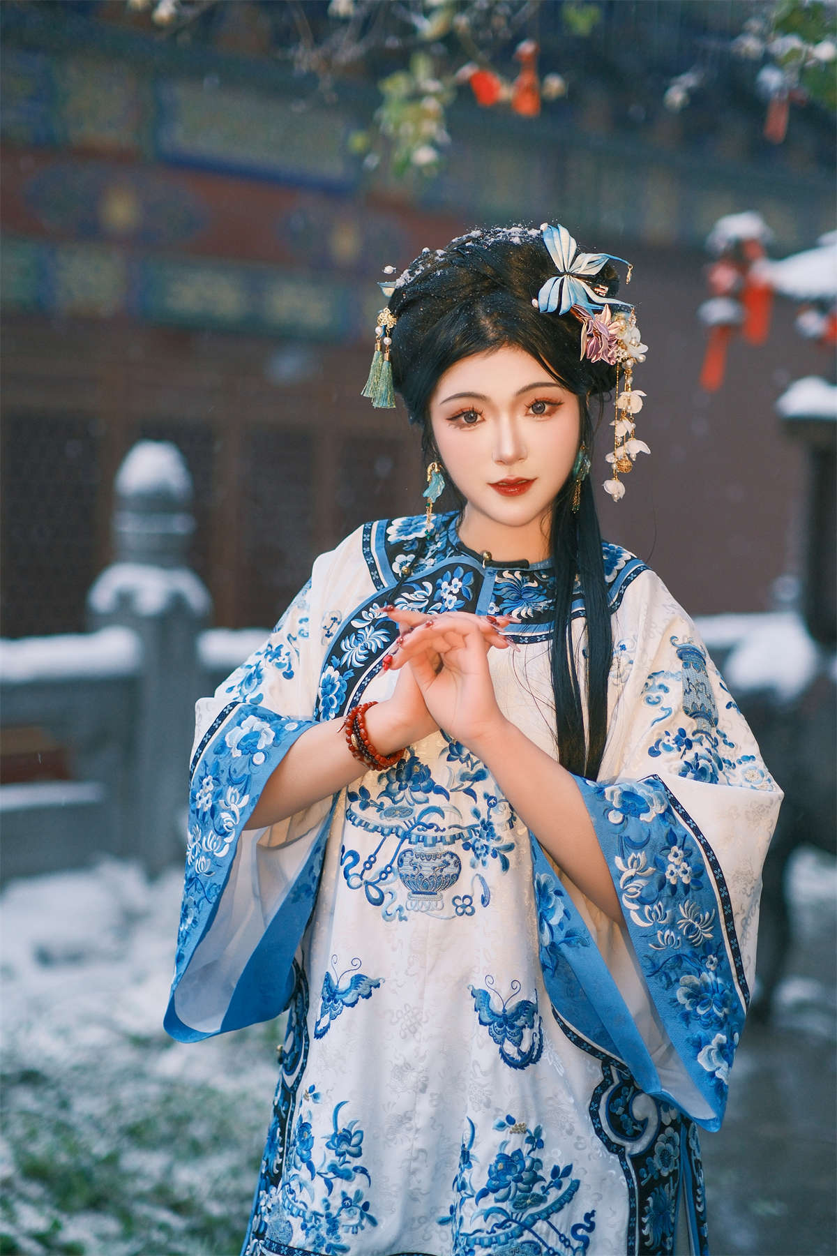 YITUYU艺图语 2024.06.18 眉间雪落 KaiLin酱-日更街拍