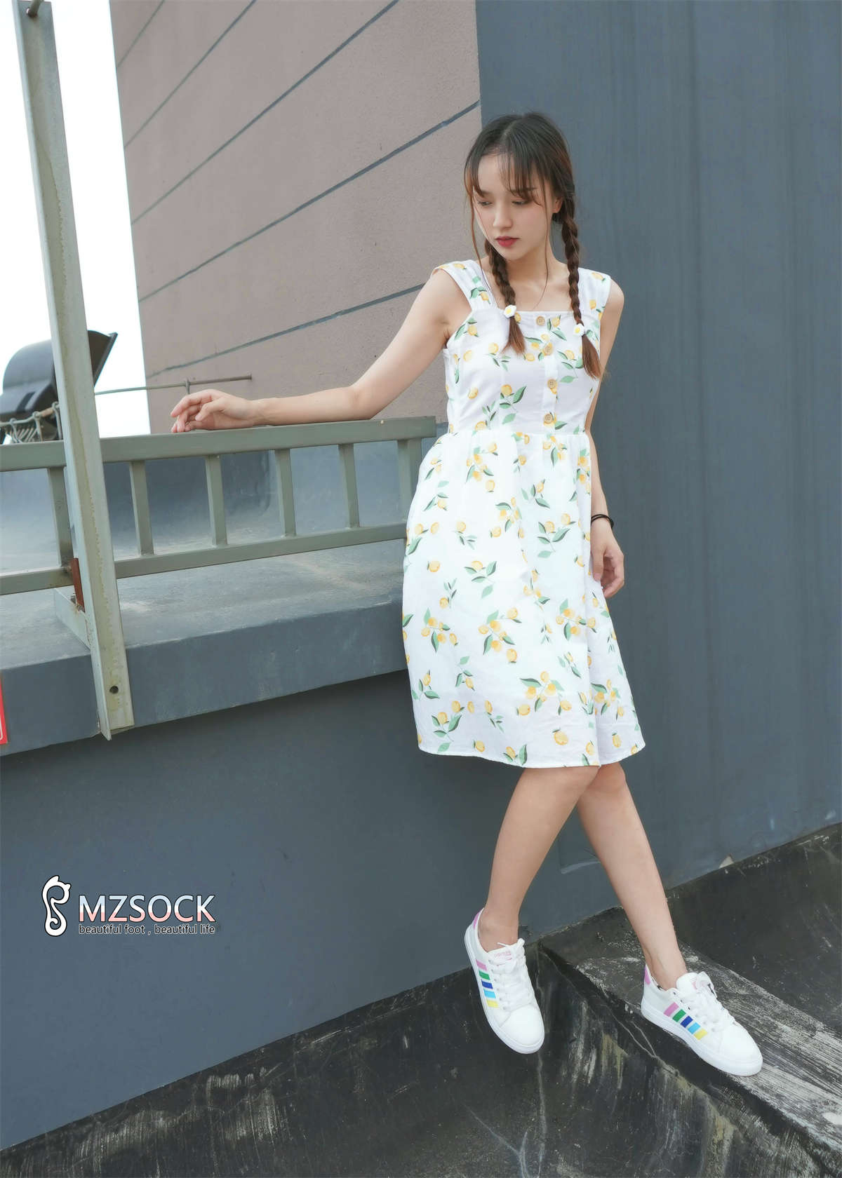 MZSOCK 2020 第20期 悦悦-日更街拍