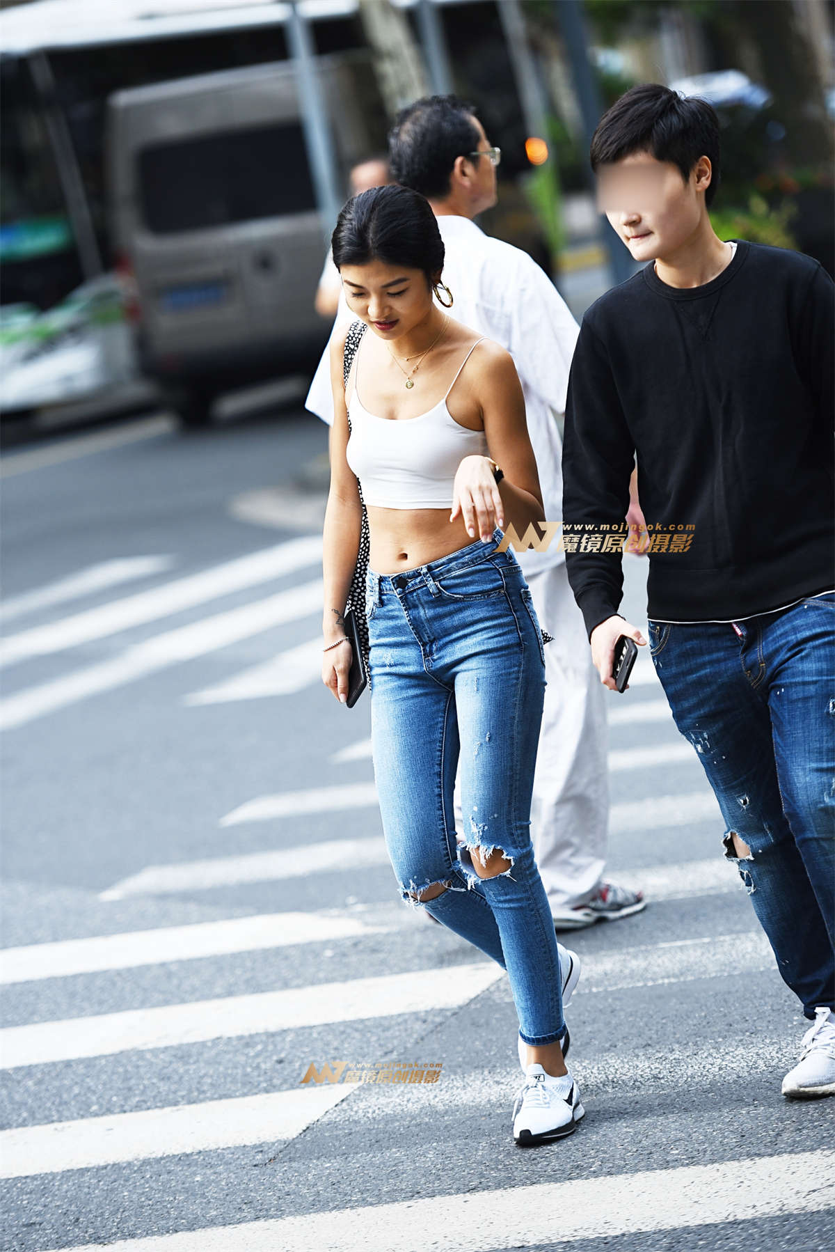 白色吊带牛仔-日更街拍