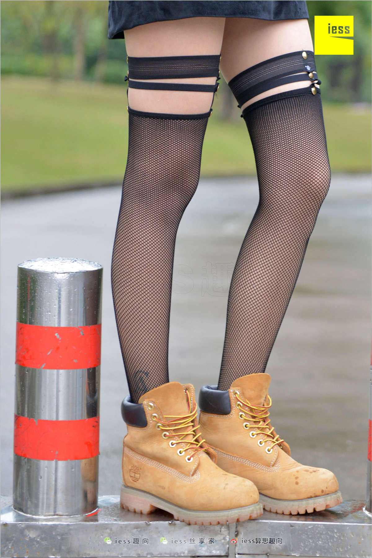 图片[2]-IESS异思趣向 丝足便当233期：误入歧途的网眼袜 潇潇-日更街拍