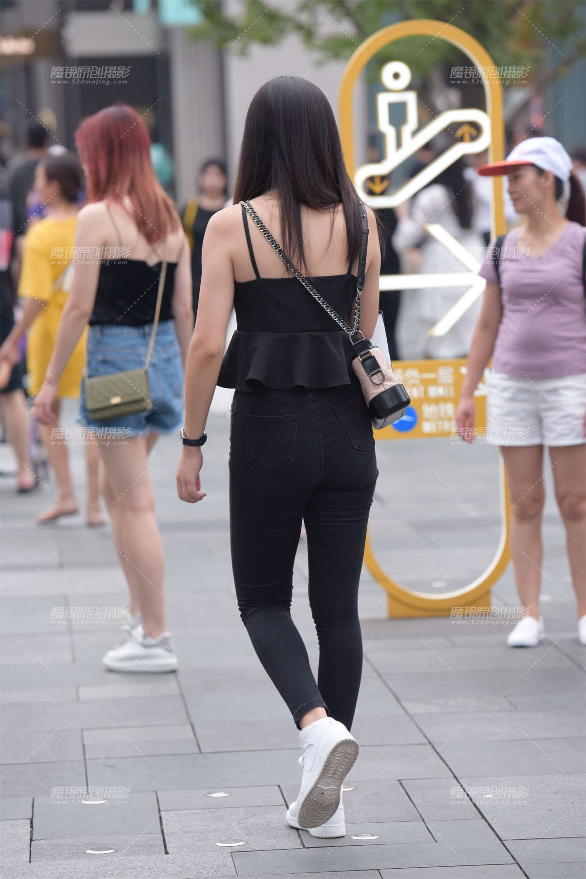 图片[2]-紧牛美女-日更街拍