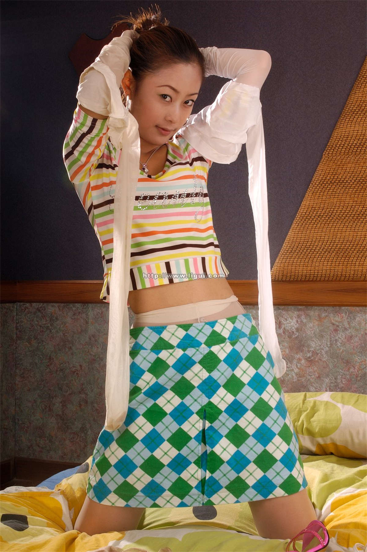 Ligui丽柜 2005-08-25-日更街拍