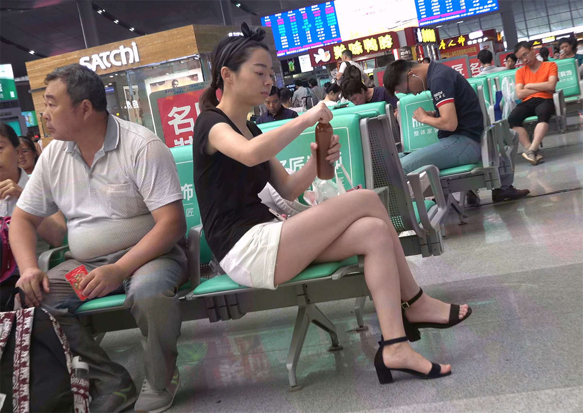 美腿美足凉高跟插图1