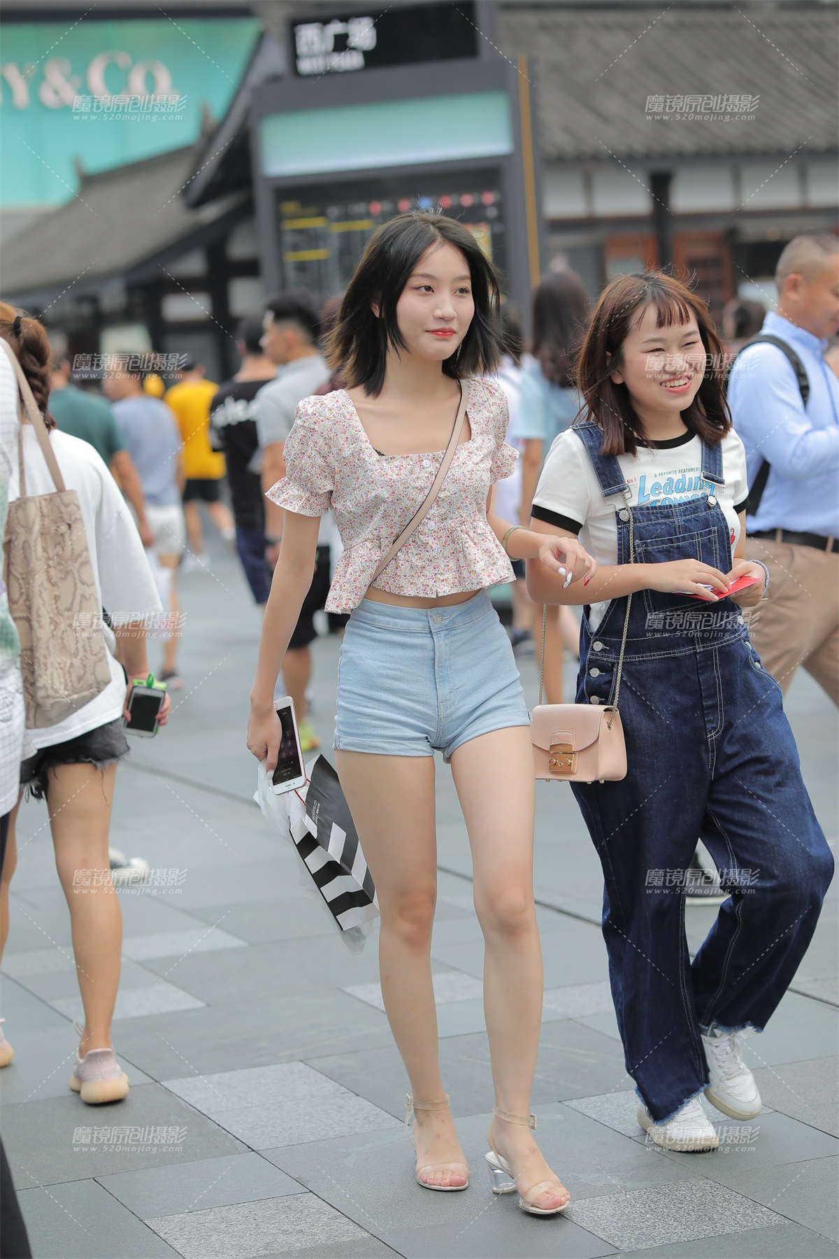 【凯恩赛贴】清新热裤学妹-日更街拍