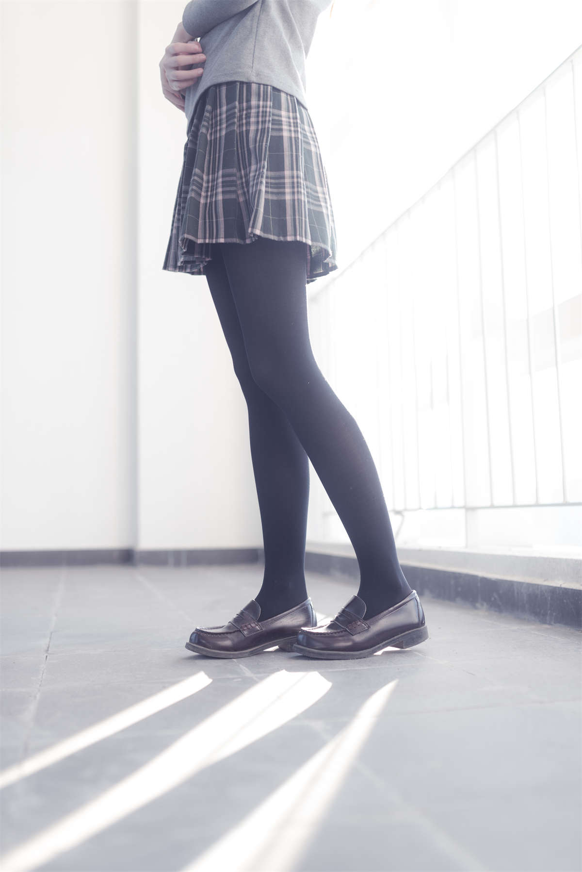 图片[2]-风之领域 NO.023 等候中的黑丝女孩-日更街拍