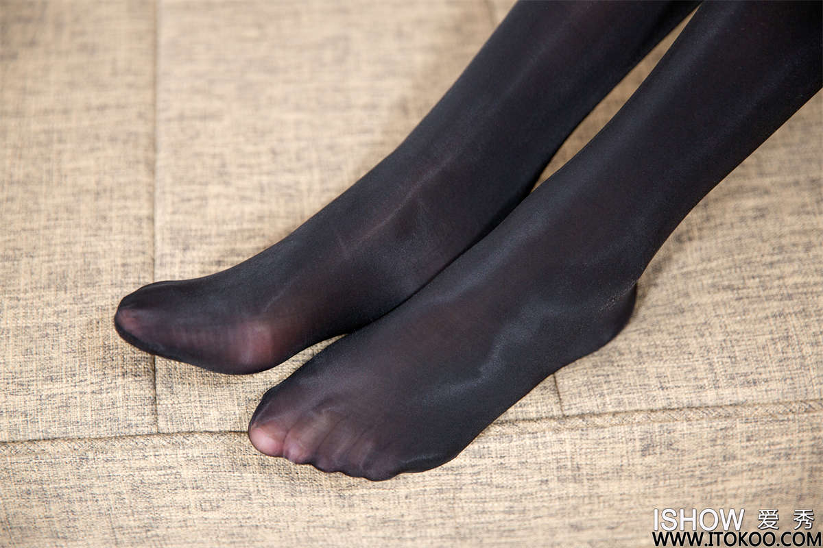 图片[2]-ISHOW爱秀 2023.04.08 NO.359 欧娜娜Aurora-日更街拍