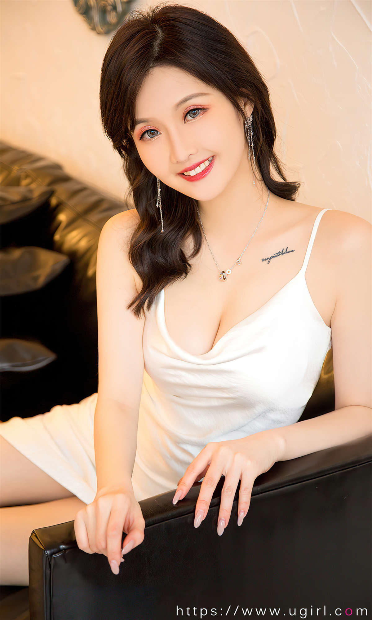 图片[2]-Ugirls爱尤物 No.2752 无法抗拒 露儿-日更街拍