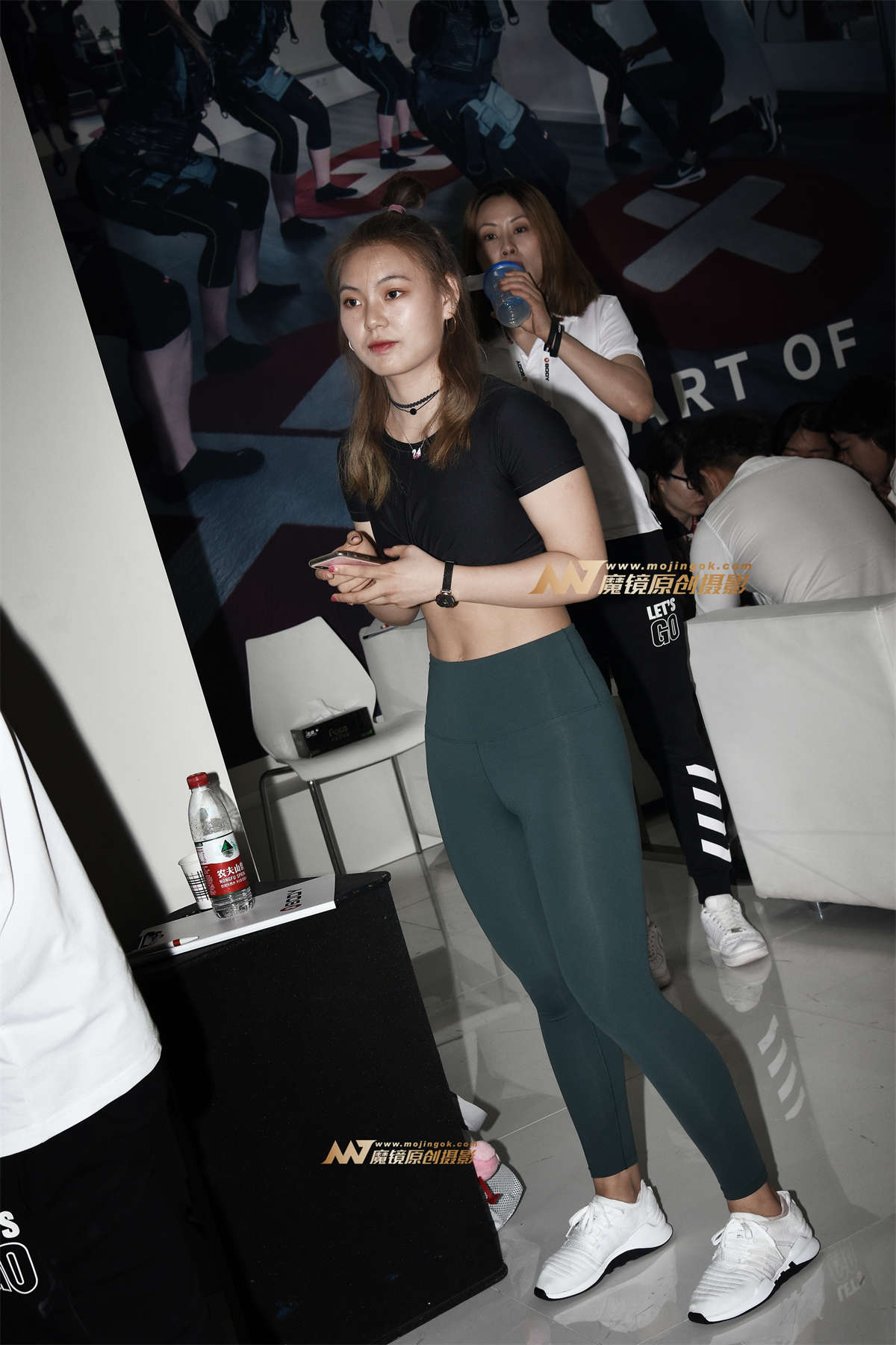 【咔喳赛贴】展台导购-日更街拍