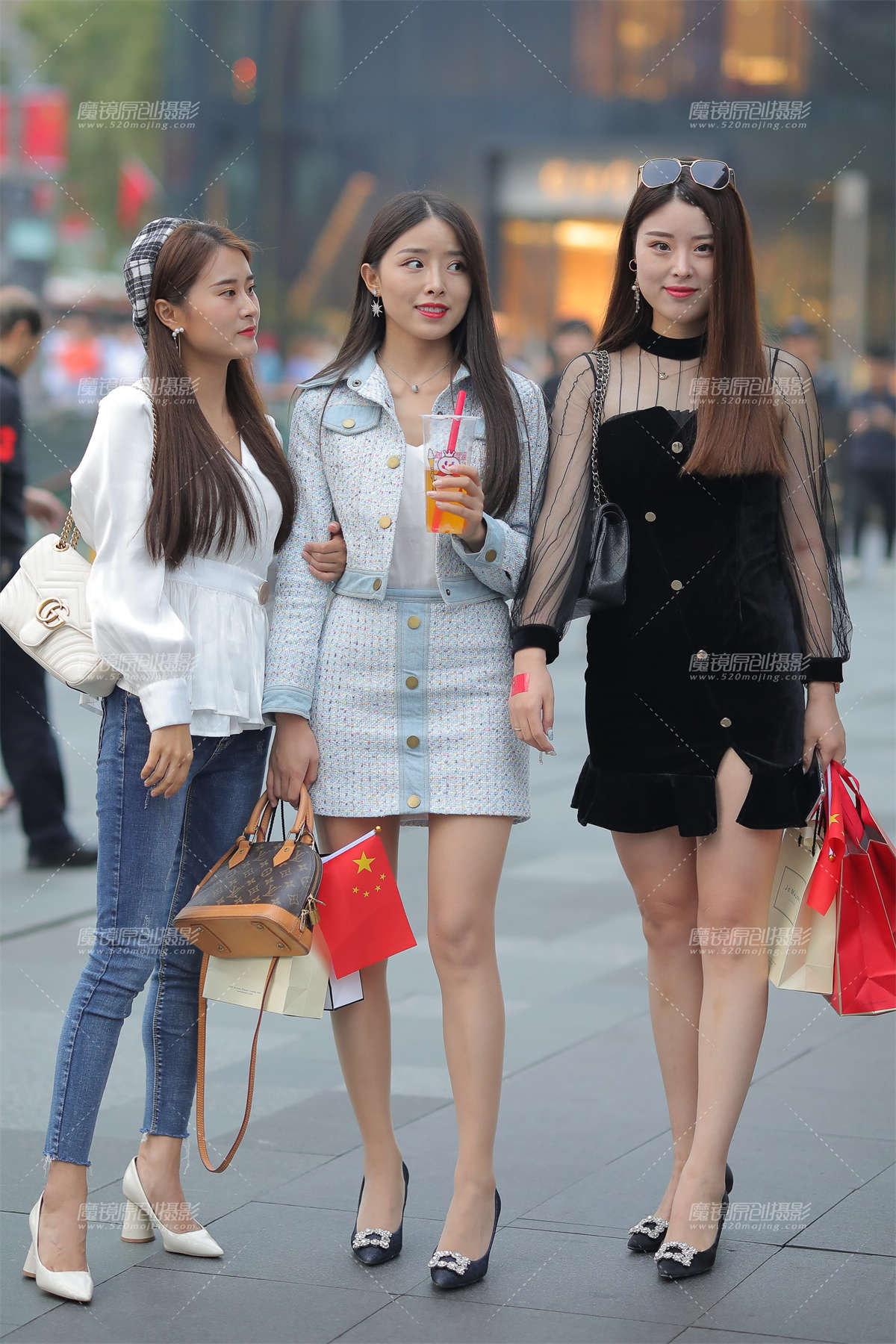 快乐姐妹-日更街拍