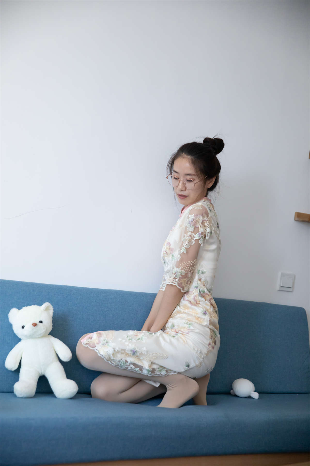 图片[2]-物恋传媒 NO.931 菜菜-微风与诗声-日更街拍