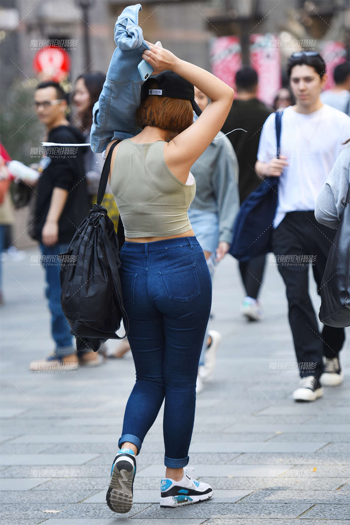 图片[2]-【咔喳赛帖】练出线条的女人-日更街拍